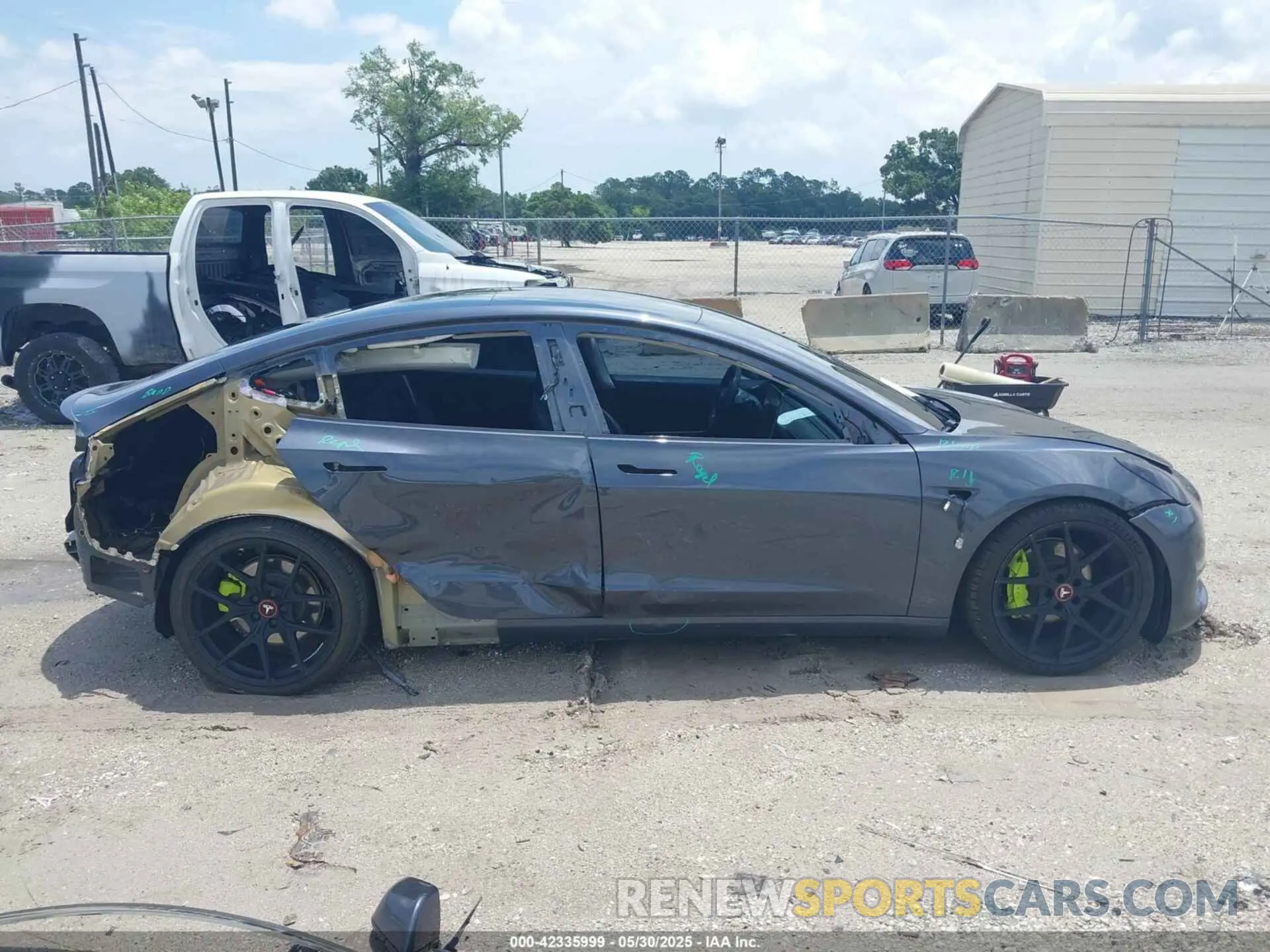 13 Photograph of a damaged car 5YJ3E1EBXKF407245 TESLA MODEL 3 2019