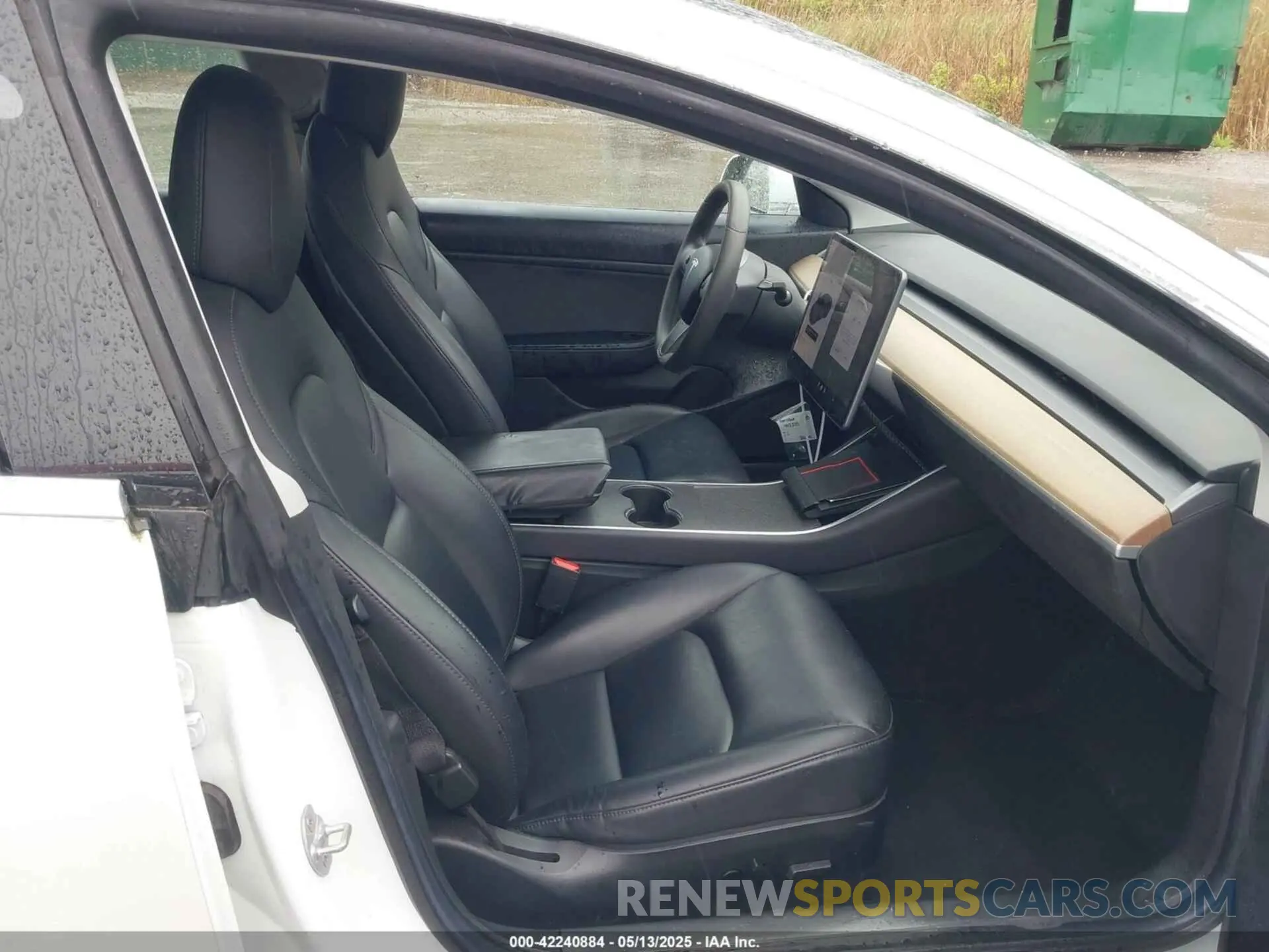 5 Photograph of a damaged car 5YJ3E1EBXKF442335 TESLA MODEL 3 2019
