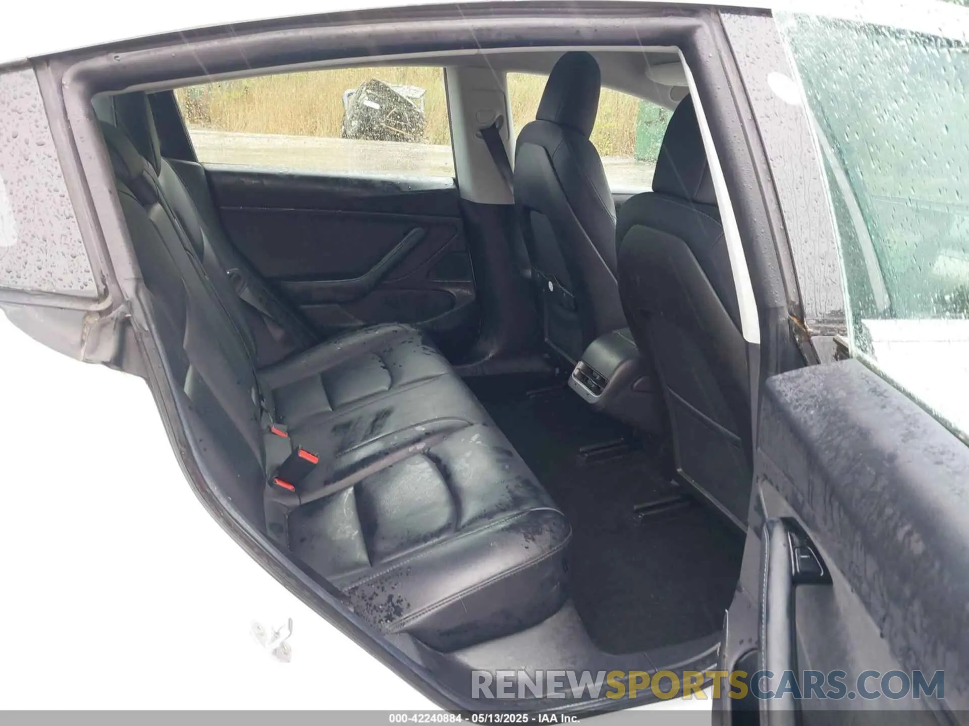 8 Photograph of a damaged car 5YJ3E1EBXKF442335 TESLA MODEL 3 2019