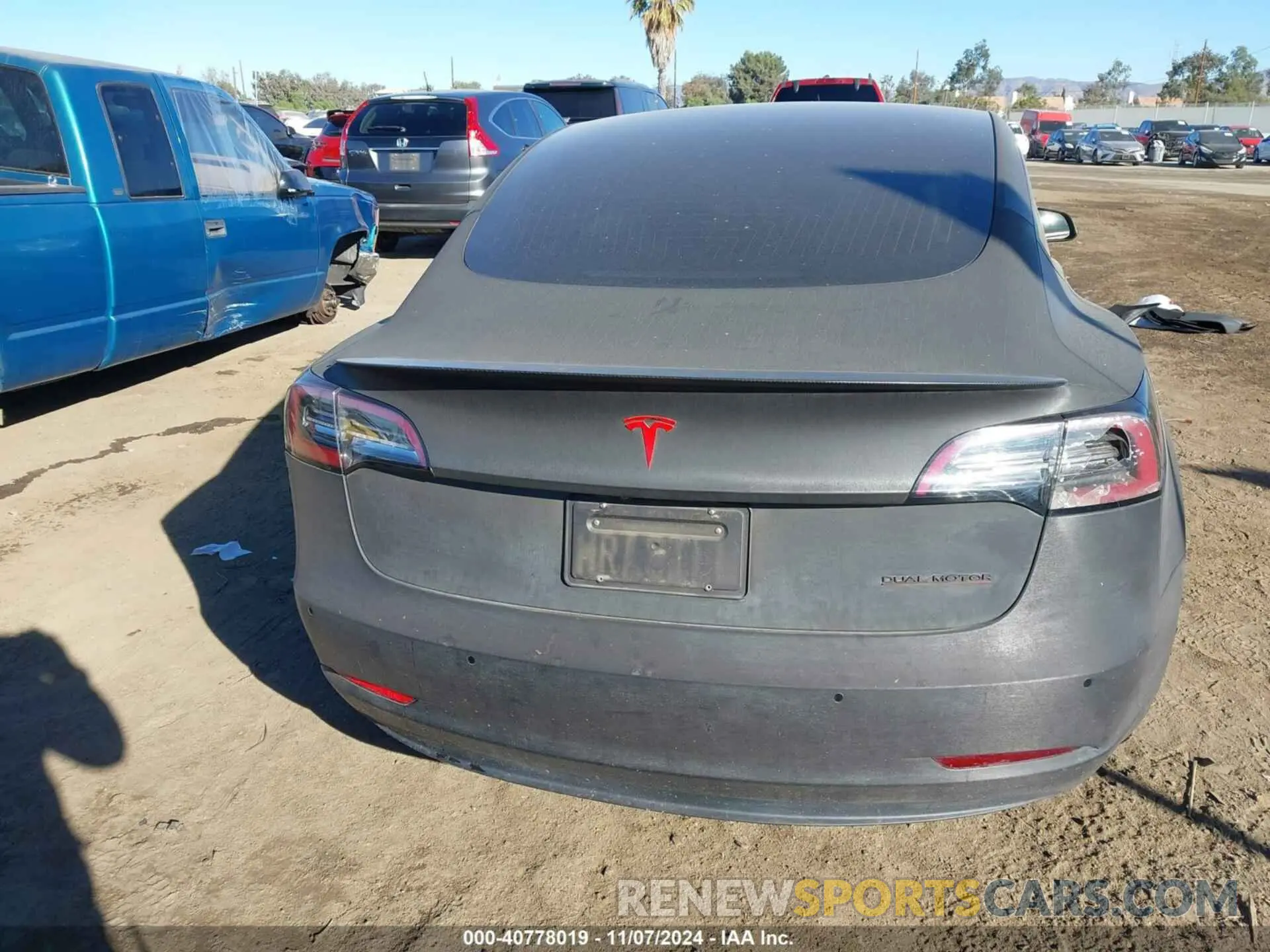 15 Photograph of a damaged car 5YJ3E1EBXKF476968 TESLA MODEL 3 2019