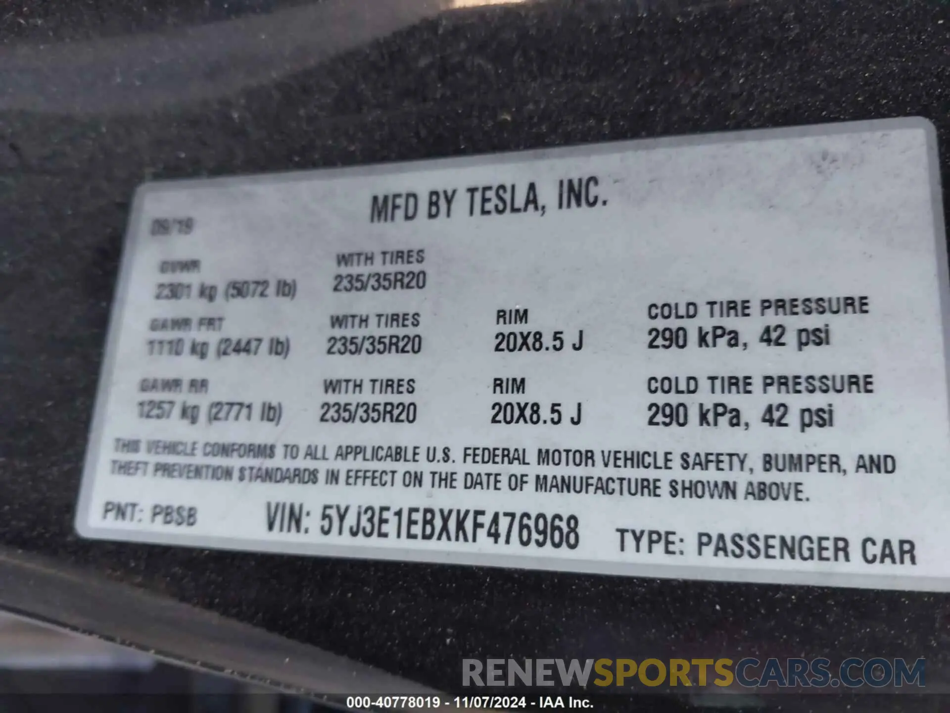 9 Photograph of a damaged car 5YJ3E1EBXKF476968 TESLA MODEL 3 2019