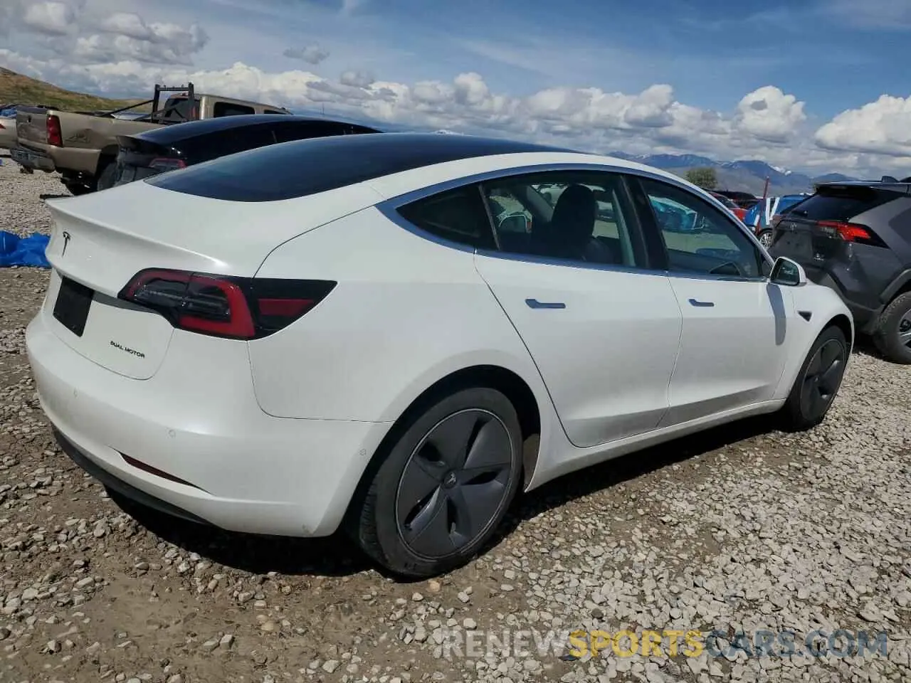 3 Photograph of a damaged car 5YJ3E1EBXKF494161 TESLA MODEL 3 2019