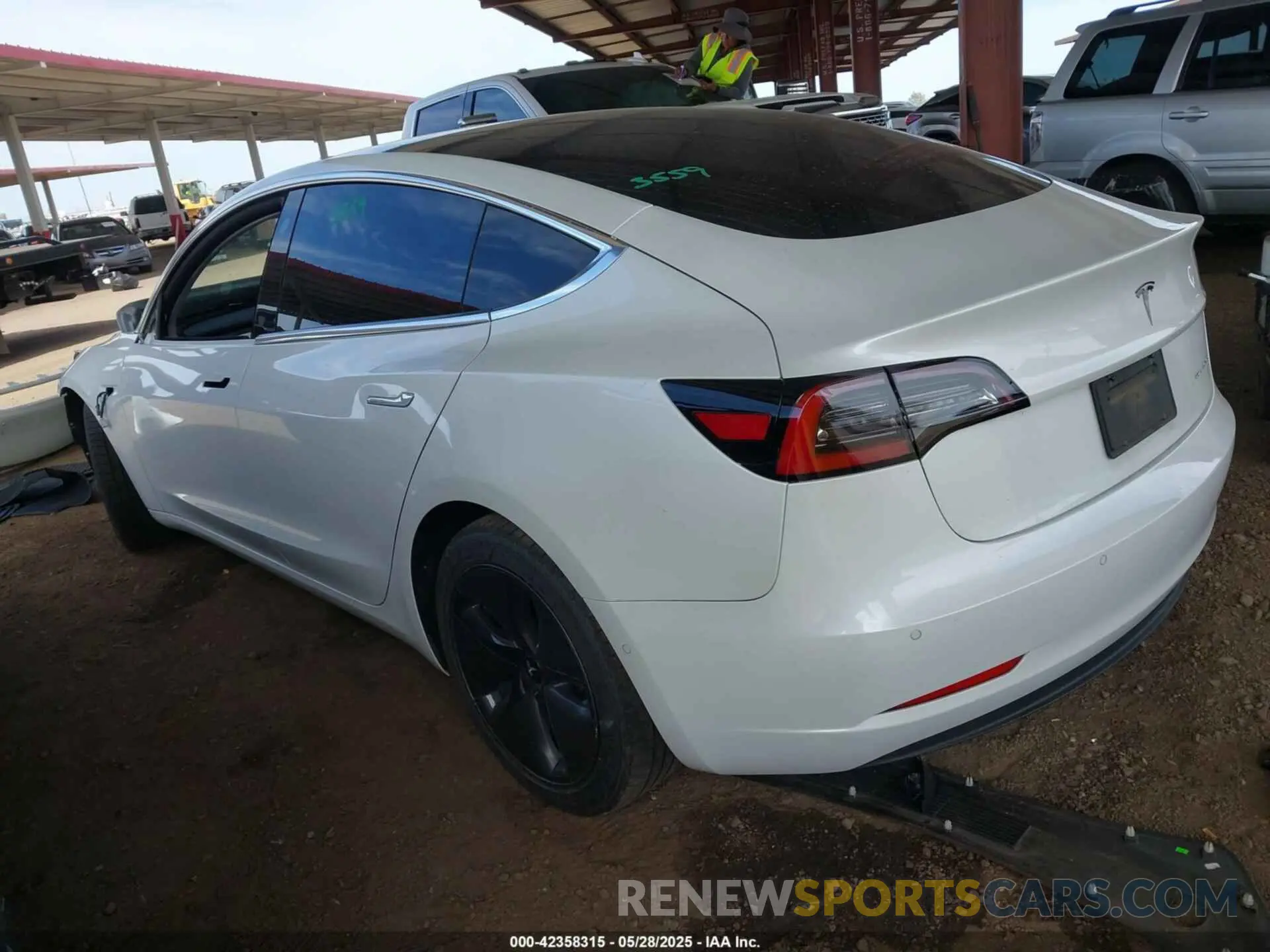 3 Photograph of a damaged car 5YJ3E1EBXKF513002 TESLA MODEL 3 2019