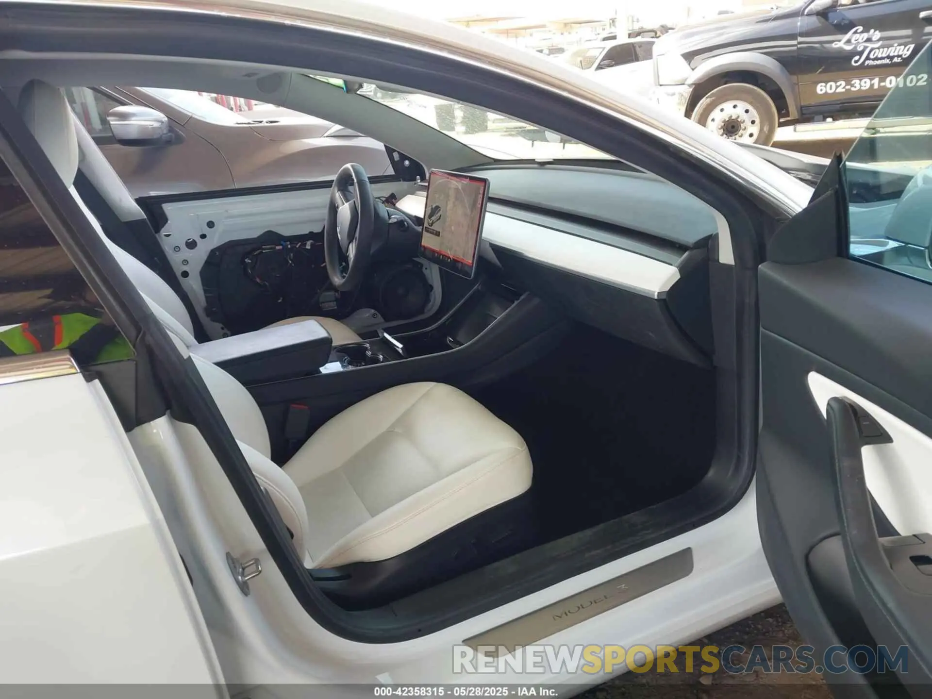 5 Photograph of a damaged car 5YJ3E1EBXKF513002 TESLA MODEL 3 2019