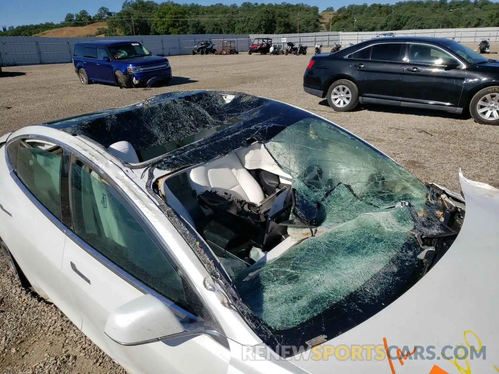 10 Photograph of a damaged car 5YJ3E1EBXKF517728 TESLA MODEL 3 2019