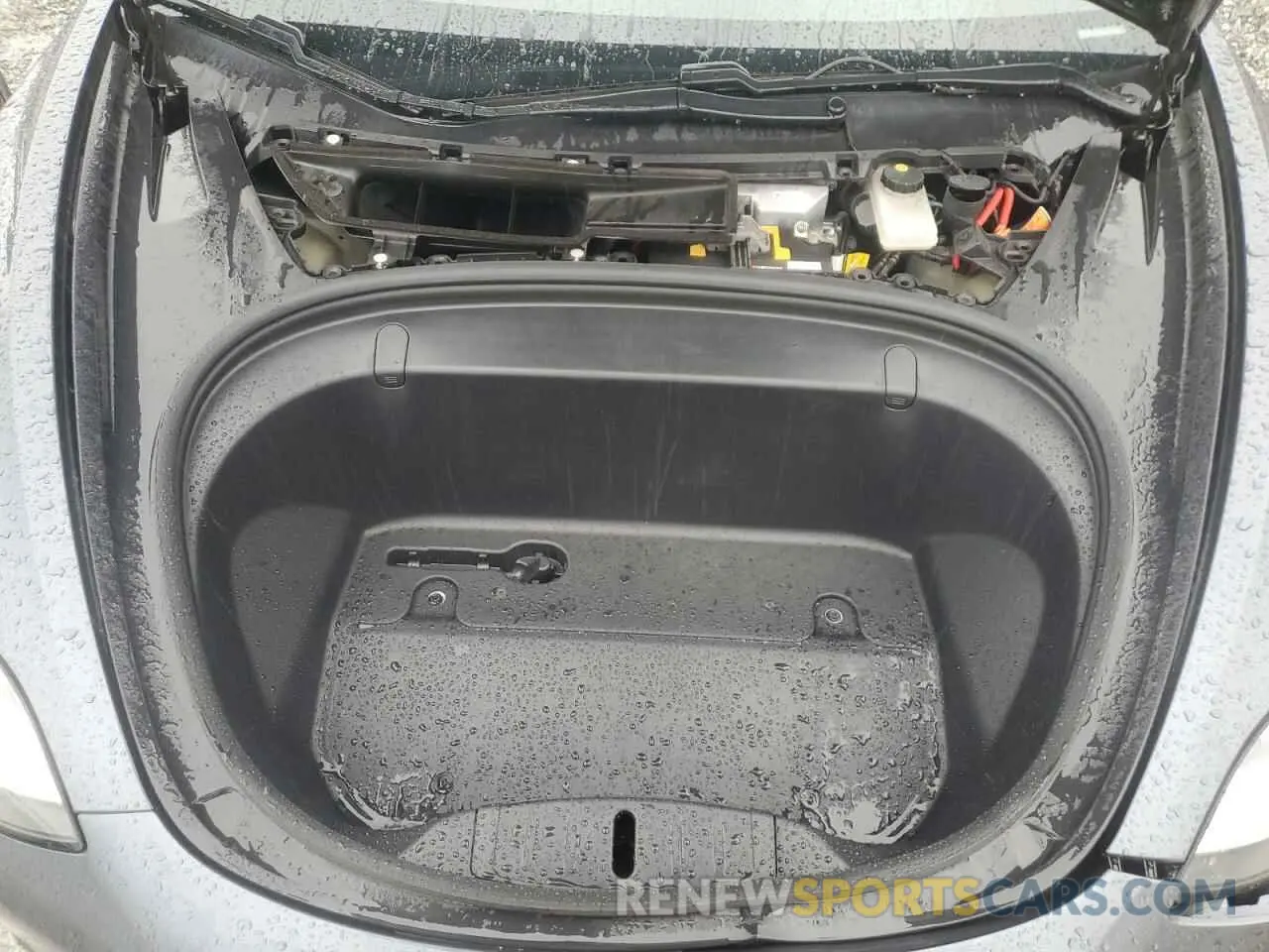 11 Photograph of a damaged car 5YJ3E1EBXKF520659 TESLA MODEL 3 2019