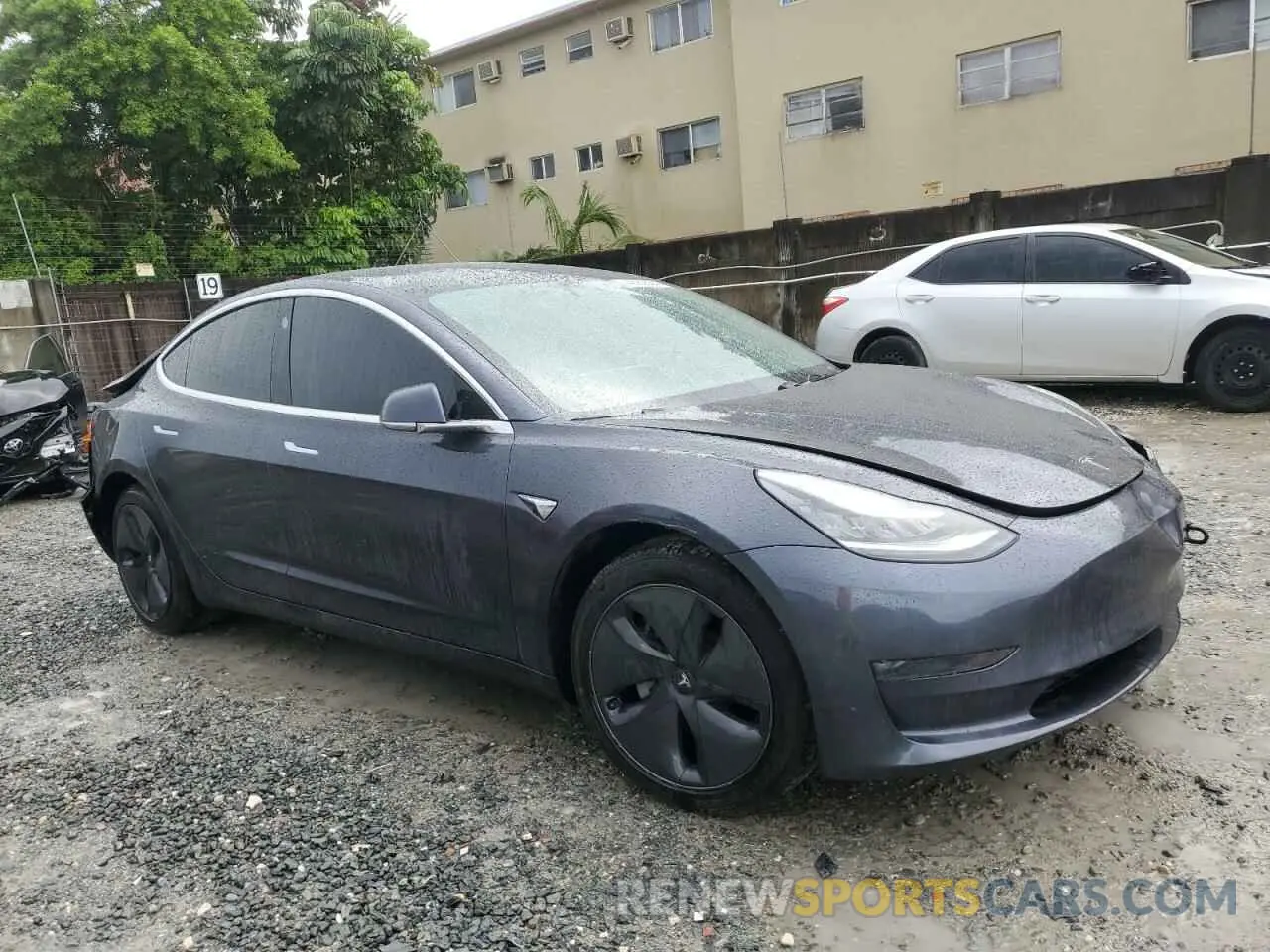 4 Photograph of a damaged car 5YJ3E1EBXKF520659 TESLA MODEL 3 2019