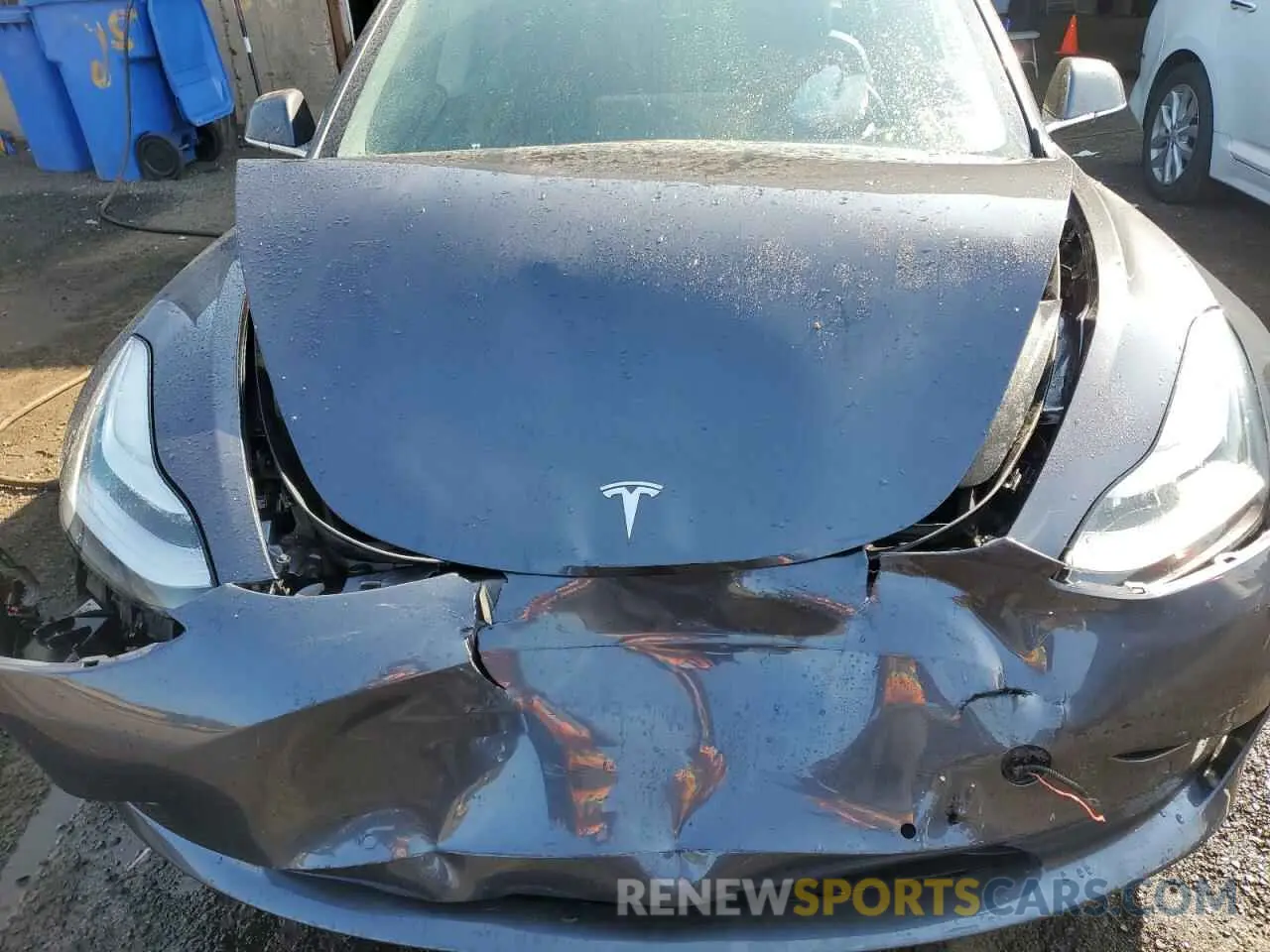 11 Photograph of a damaged car 5YJ3E1EBXKF520760 TESLA MODEL 3 2019