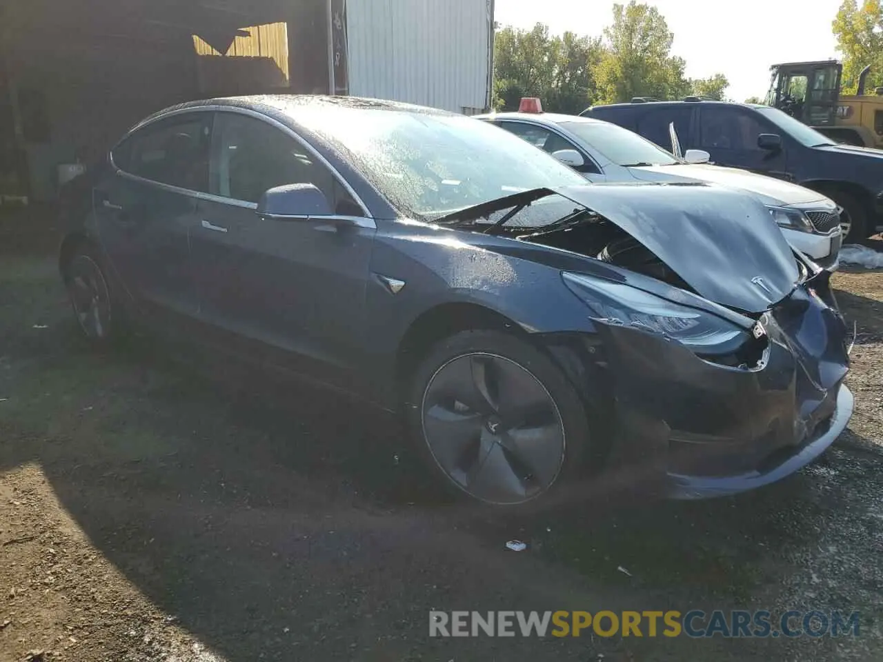 4 Photograph of a damaged car 5YJ3E1EBXKF520760 TESLA MODEL 3 2019