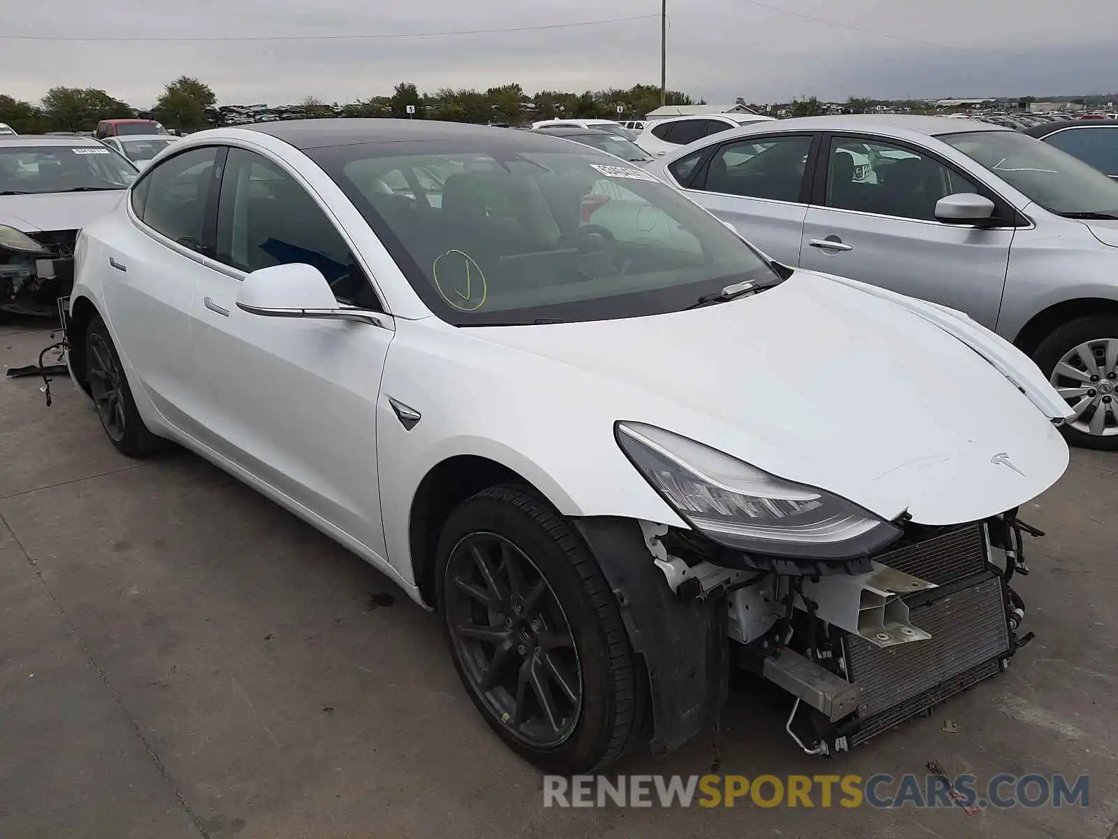 1 Photograph of a damaged car 5YJ3E1EA0LF597646 TESLA MODEL 3 2020