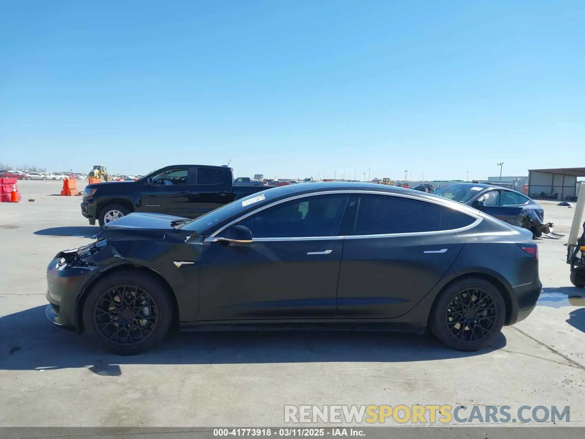 13 Photograph of a damaged car 5YJ3E1EA0LF597761 TESLA MODEL 3 2020