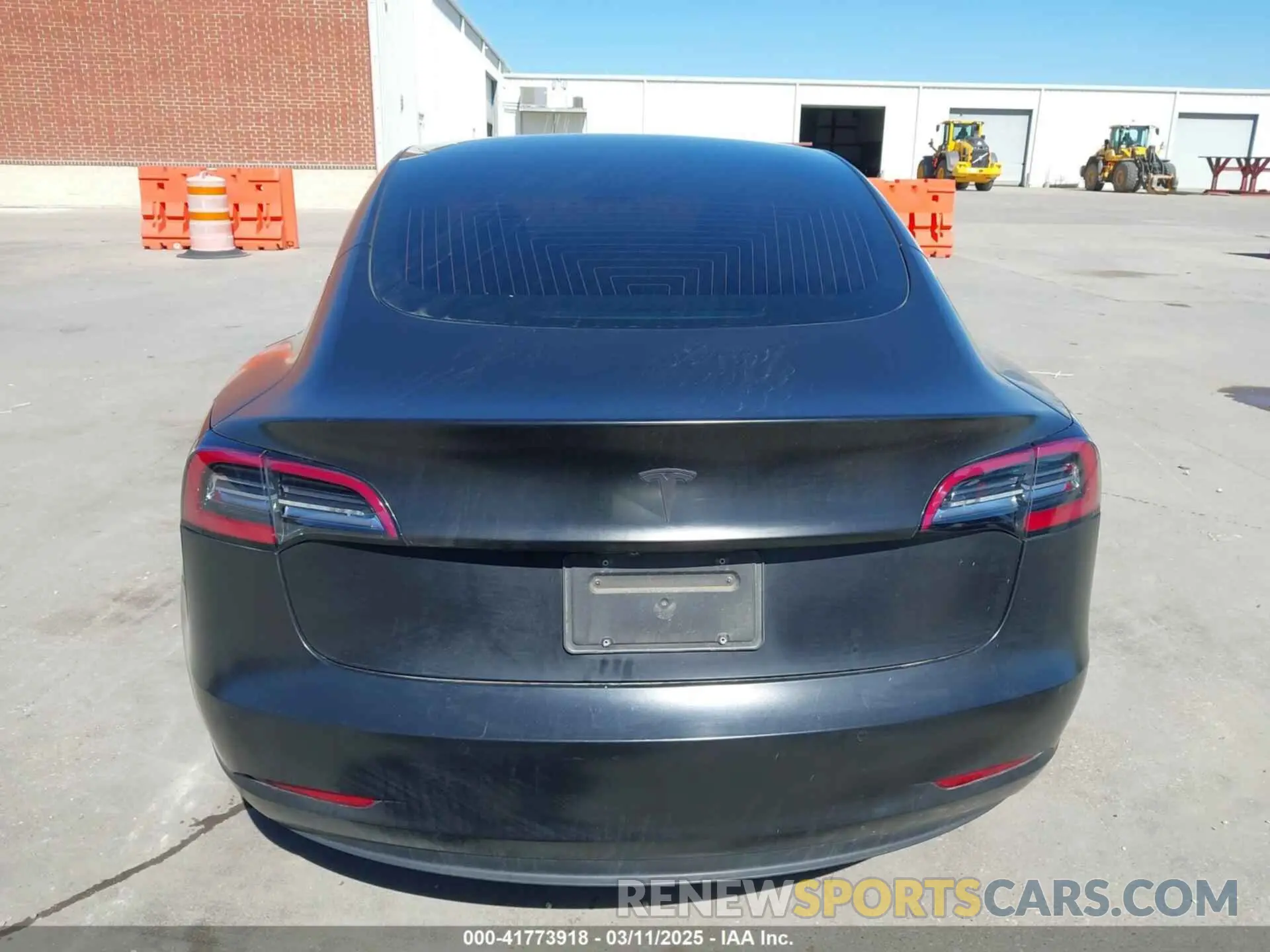 15 Photograph of a damaged car 5YJ3E1EA0LF597761 TESLA MODEL 3 2020