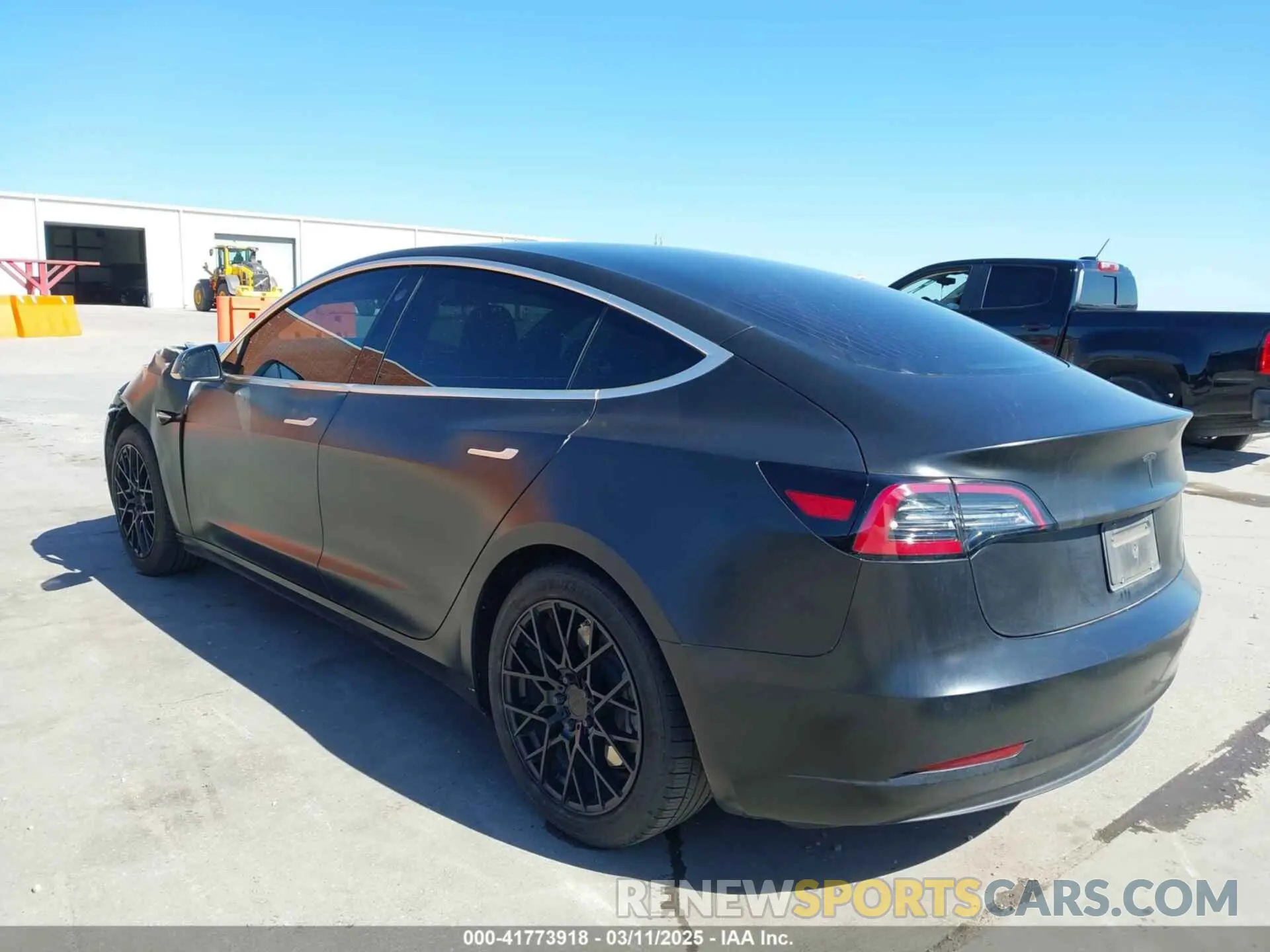 3 Photograph of a damaged car 5YJ3E1EA0LF597761 TESLA MODEL 3 2020