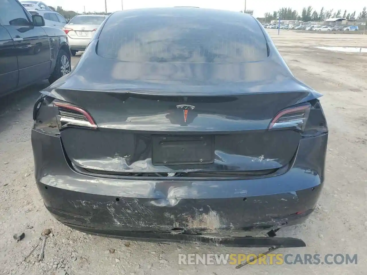 6 Photograph of a damaged car 5YJ3E1EA0LF598490 TESLA MODEL 3 2020