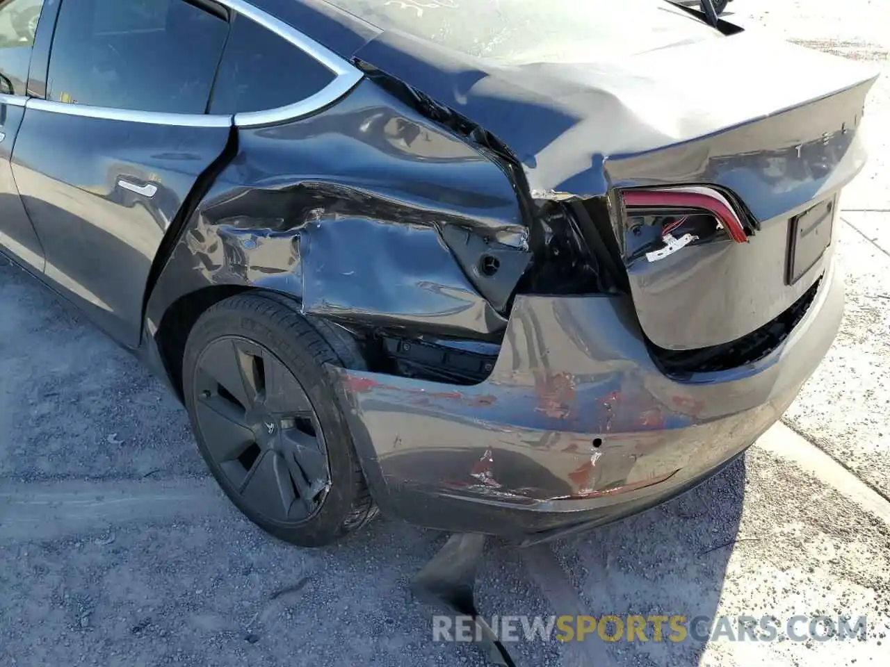 9 Photograph of a damaged car 5YJ3E1EA0LF630287 TESLA MODEL 3 2020