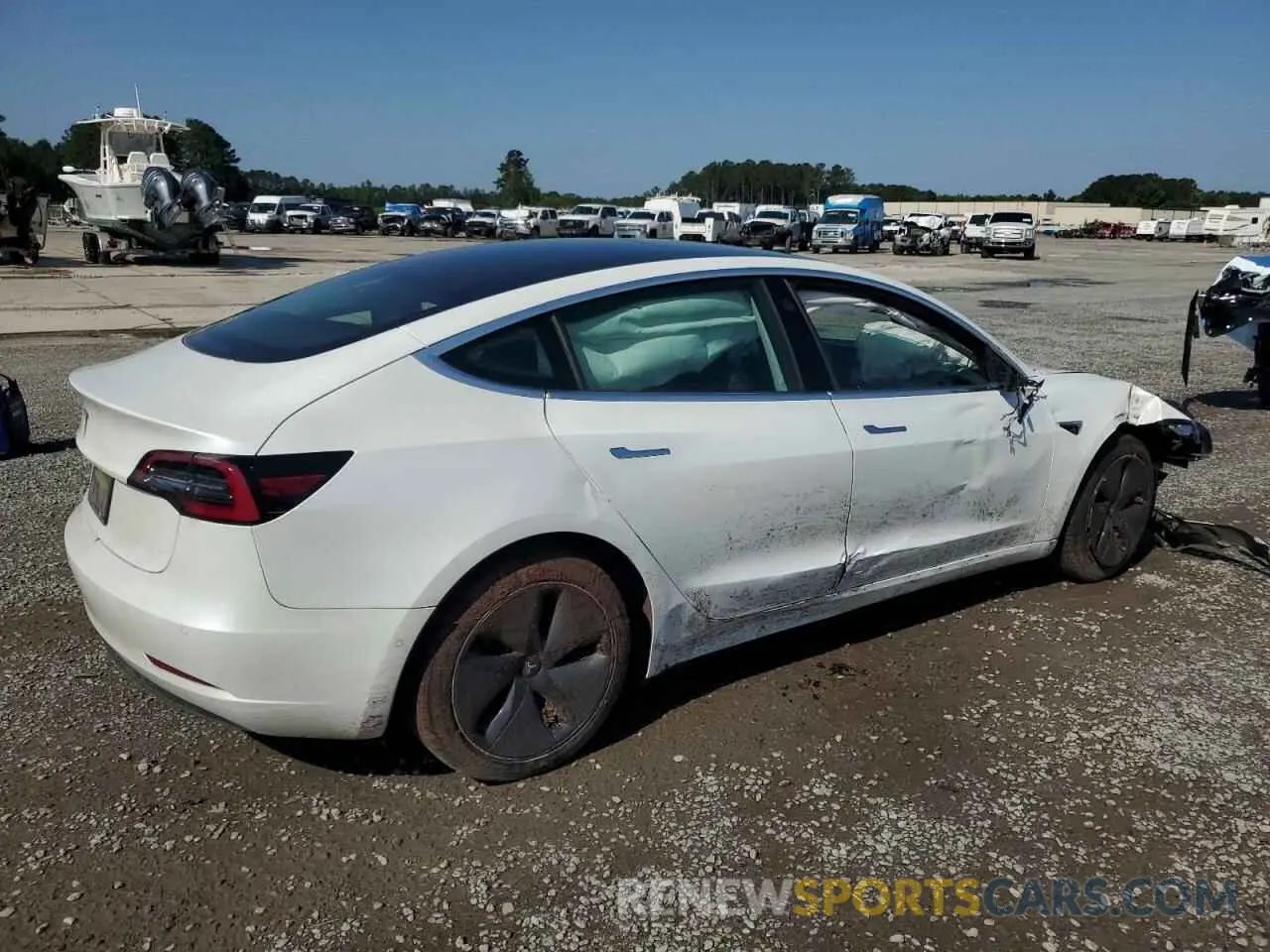 3 Photograph of a damaged car 5YJ3E1EA0LF631844 TESLA MODEL 3 2020