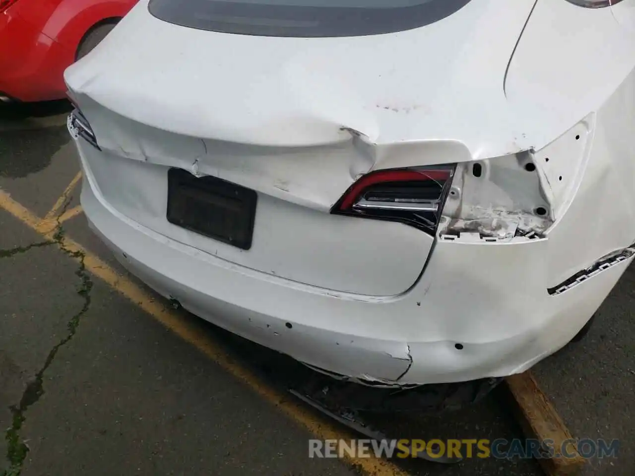 9 Photograph of a damaged car 5YJ3E1EA0LF634078 TESLA MODEL 3 2020