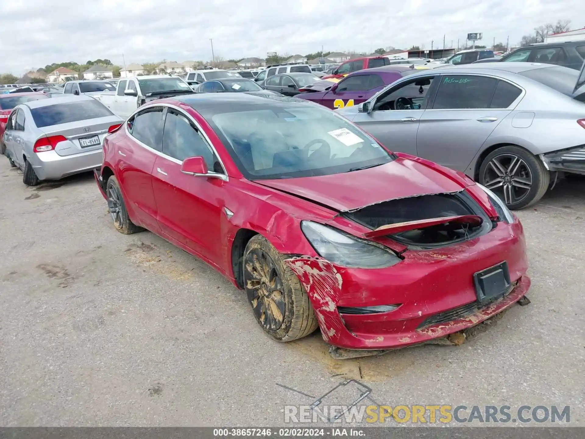 1 Photograph of a damaged car 5YJ3E1EA0LF634663 TESLA MODEL 3 2020