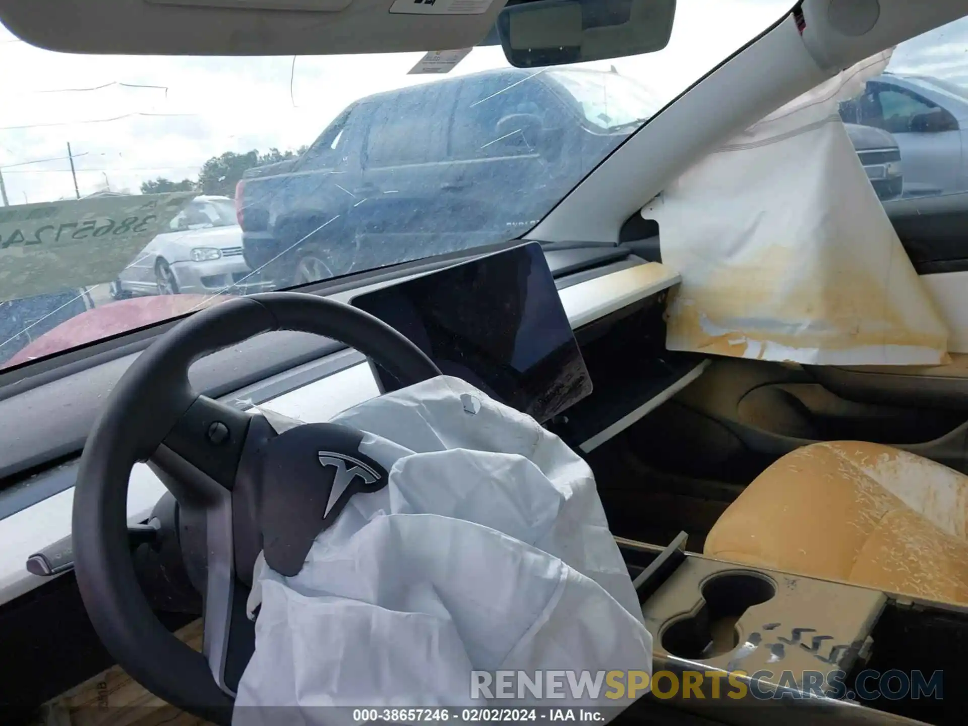 14 Photograph of a damaged car 5YJ3E1EA0LF634663 TESLA MODEL 3 2020