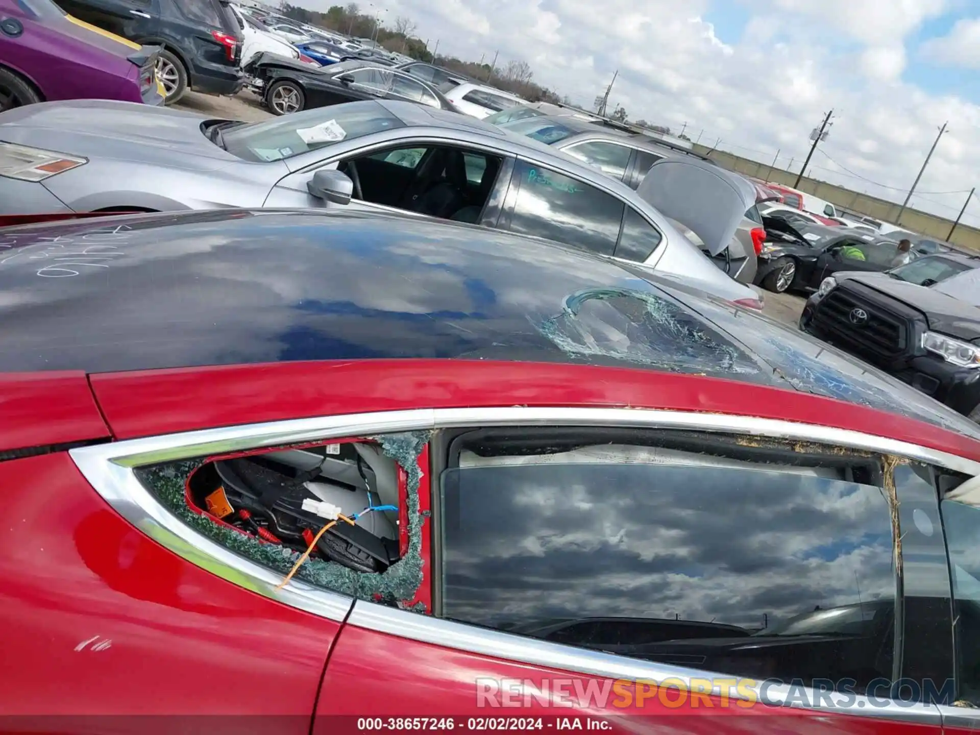 22 Photograph of a damaged car 5YJ3E1EA0LF634663 TESLA MODEL 3 2020