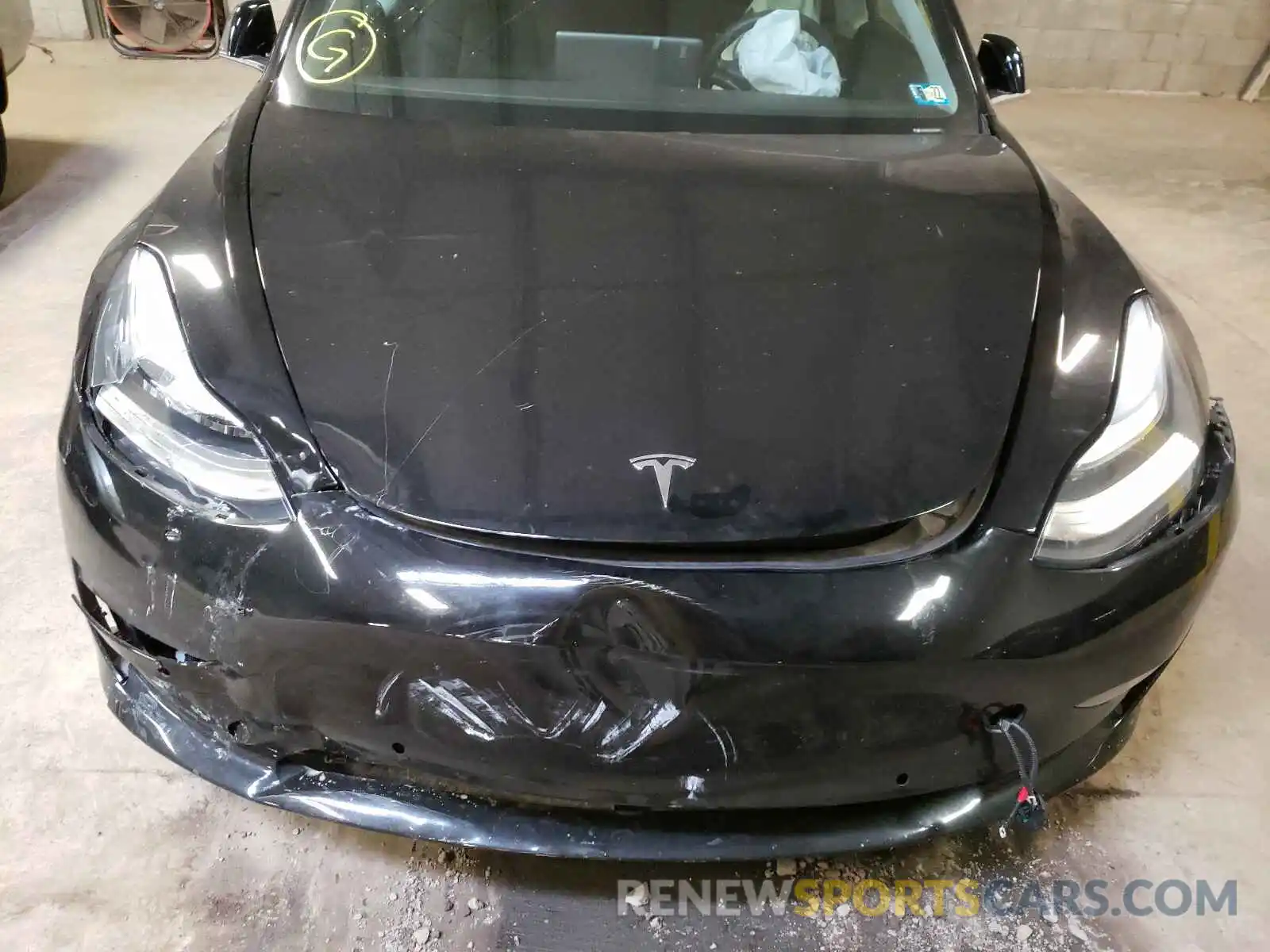 9 Photograph of a damaged car 5YJ3E1EA0LF643847 TESLA MODEL 3 2020