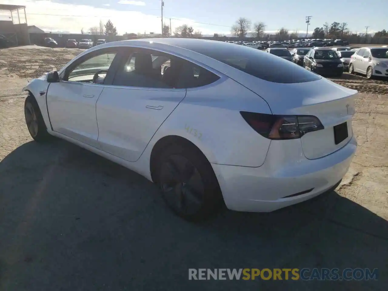 3 Photograph of a damaged car 5YJ3E1EA0LF660597 TESLA MODEL 3 2020