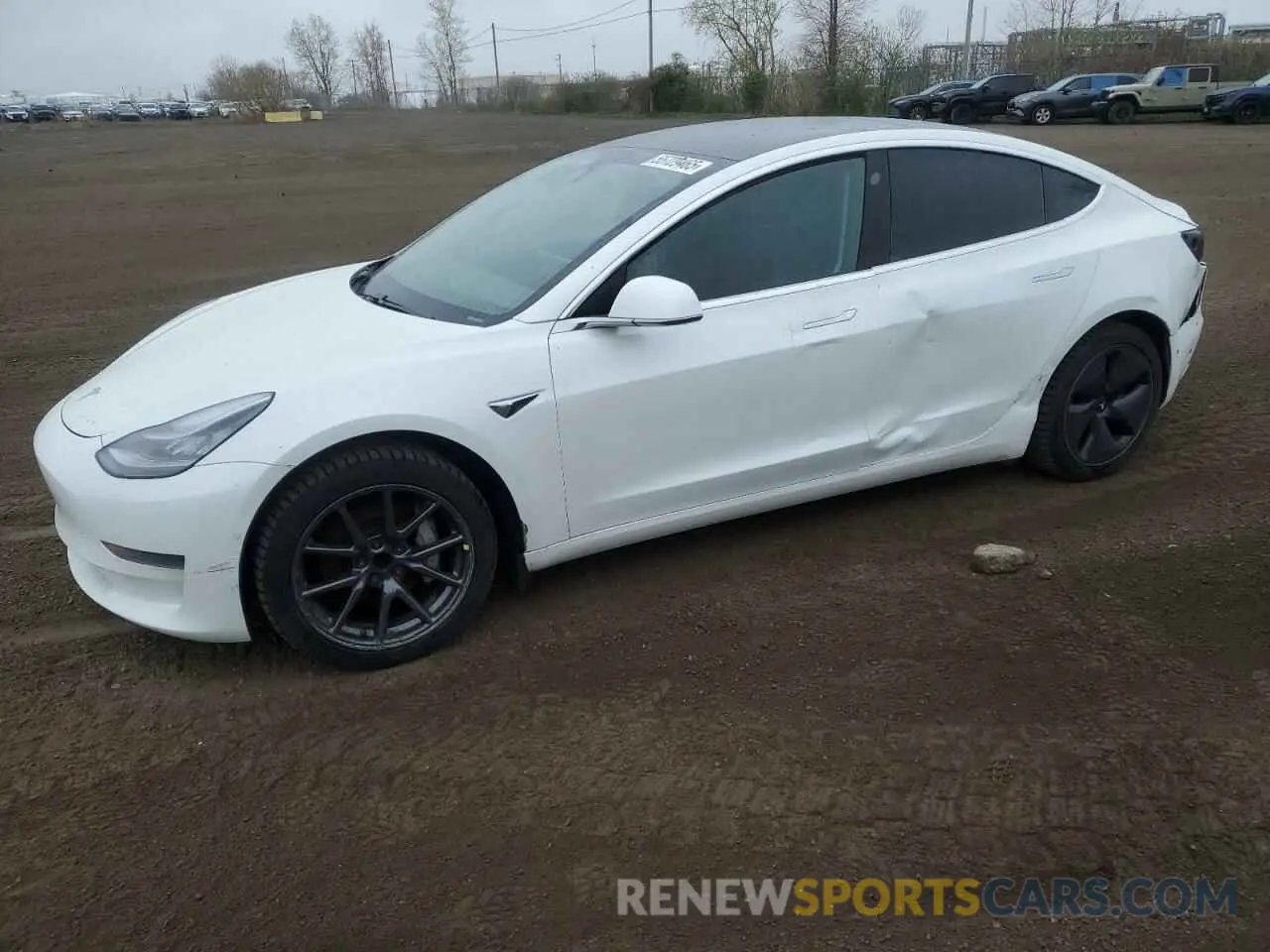 1 Photograph of a damaged car 5YJ3E1EA0LF715713 TESLA MODEL 3 2020