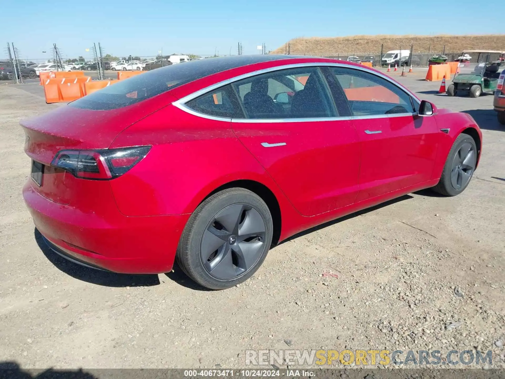 4 Photograph of a damaged car 5YJ3E1EA0LF718708 TESLA MODEL 3 2020