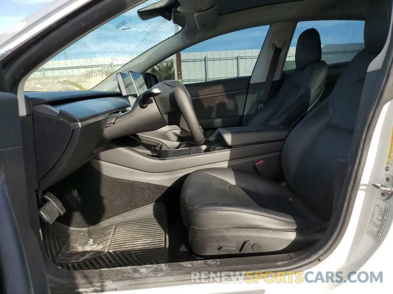 7 Photograph of a damaged car 5YJ3E1EA0LF737601 TESLA MODEL 3 2020