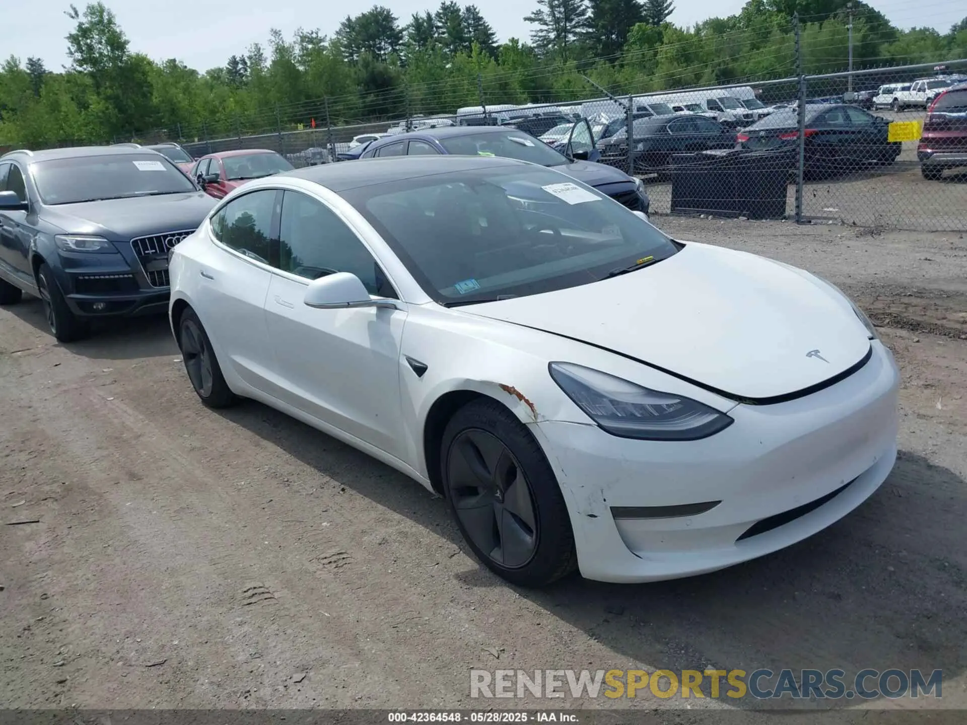 1 Photograph of a damaged car 5YJ3E1EA0LF747089 TESLA MODEL 3 2020