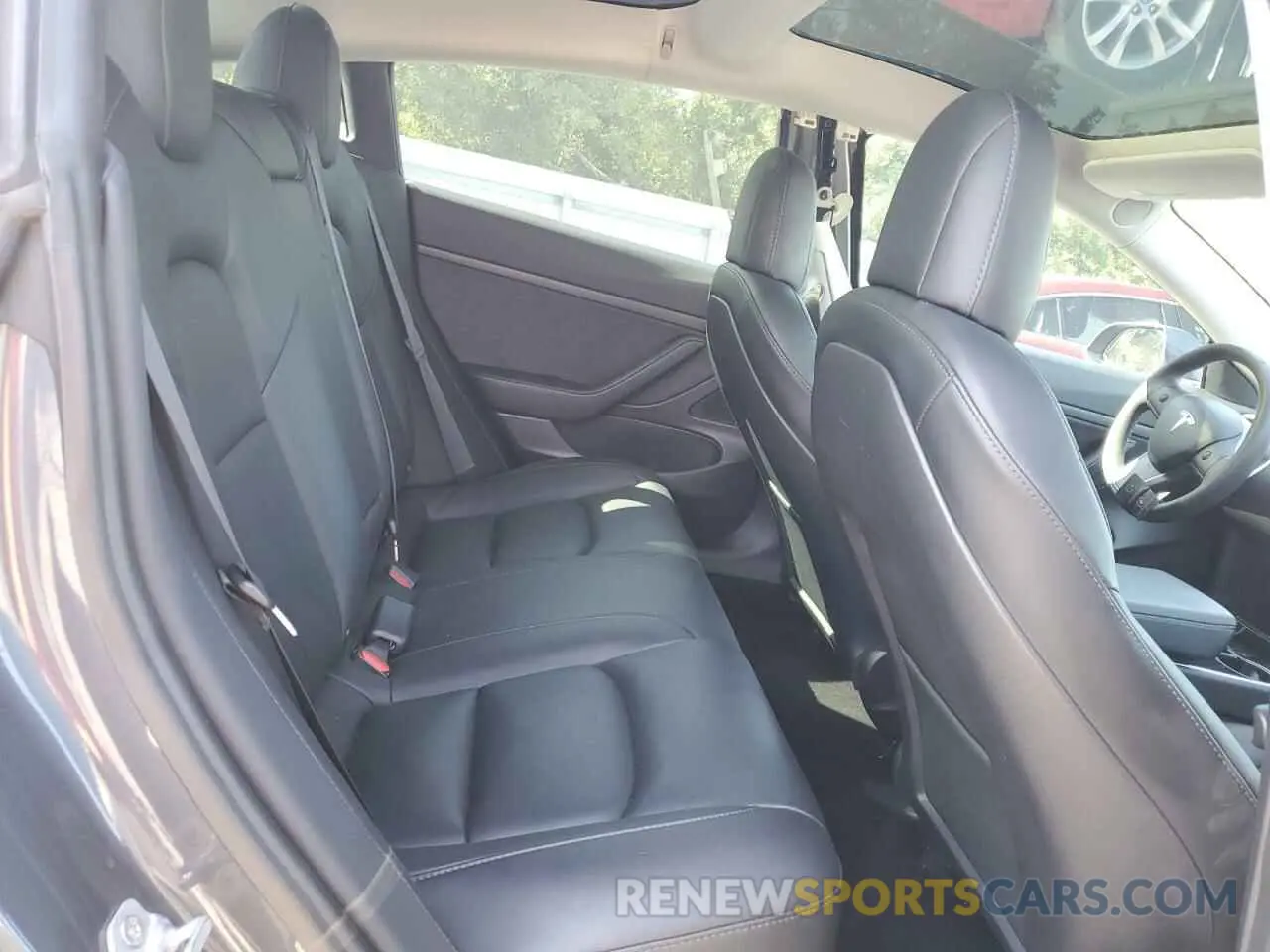 10 Photograph of a damaged car 5YJ3E1EA0LF784854 TESLA MODEL 3 2020