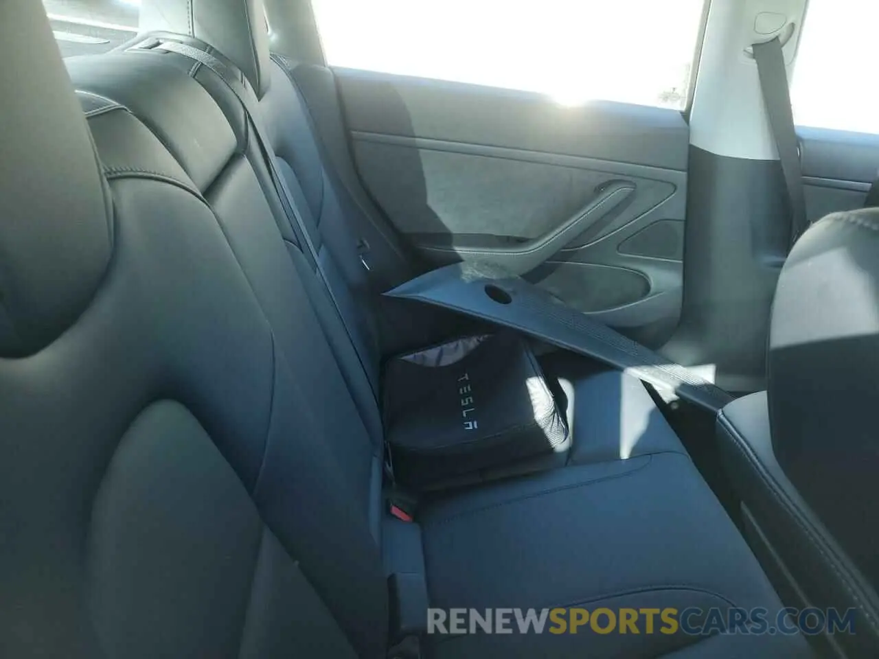 10 Photograph of a damaged car 5YJ3E1EA0LF792419 TESLA MODEL 3 2020
