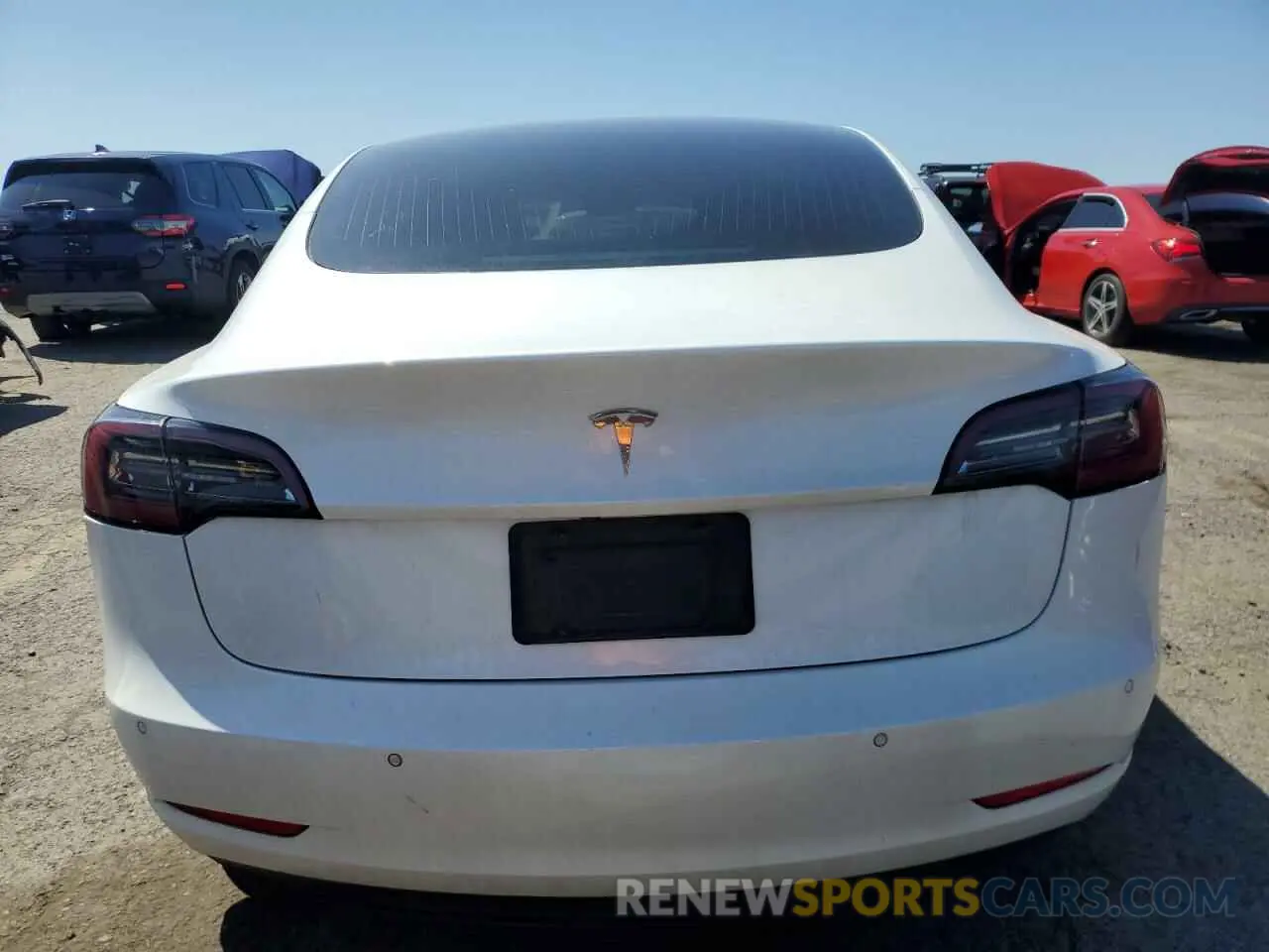 6 Photograph of a damaged car 5YJ3E1EA0LF792825 TESLA MODEL 3 2020