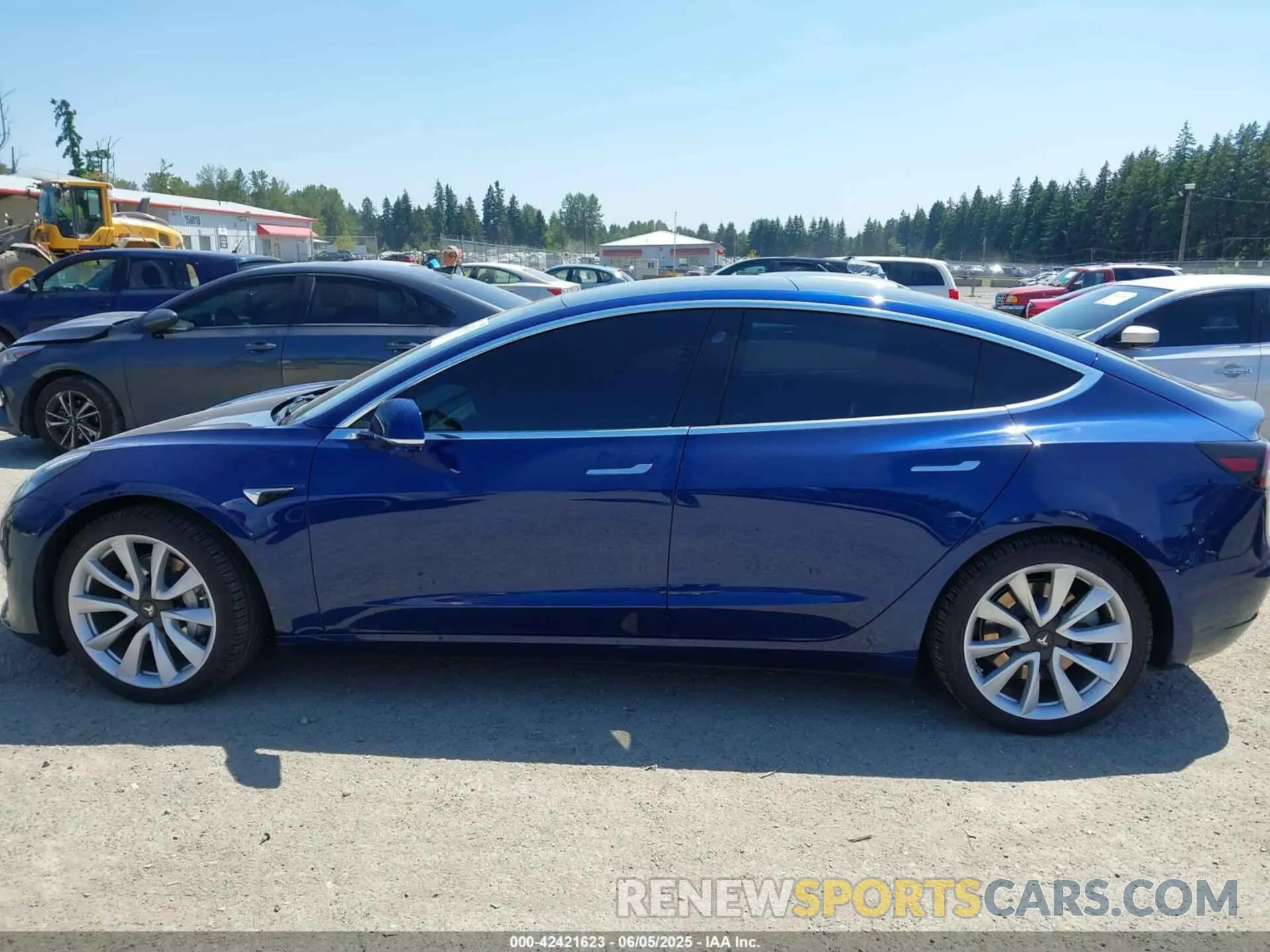 15 Photograph of a damaged car 5YJ3E1EA0LF807954 TESLA MODEL 3 2020