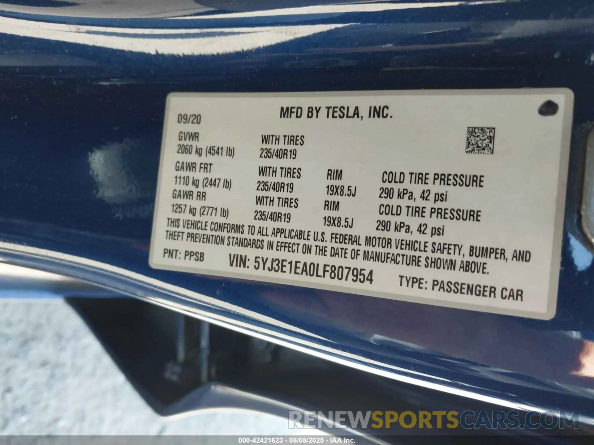 9 Photograph of a damaged car 5YJ3E1EA0LF807954 TESLA MODEL 3 2020