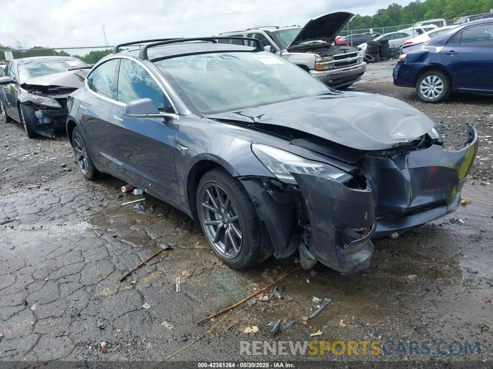 1 Photograph of a damaged car 5YJ3E1EA1LF597221 TESLA MODEL 3 2020