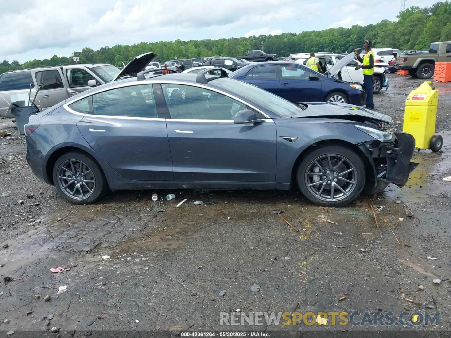 12 Photograph of a damaged car 5YJ3E1EA1LF597221 TESLA MODEL 3 2020