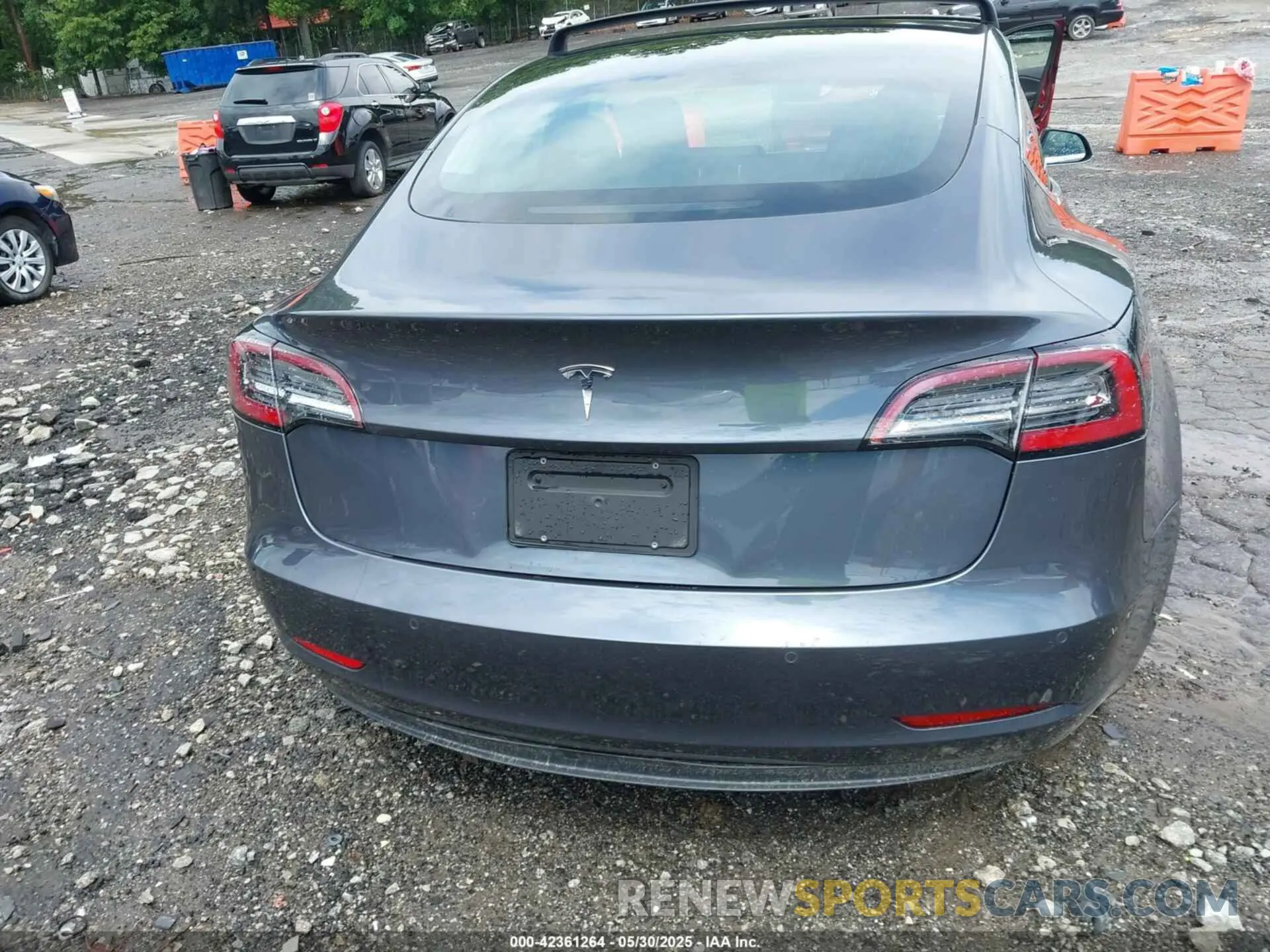 15 Photograph of a damaged car 5YJ3E1EA1LF597221 TESLA MODEL 3 2020