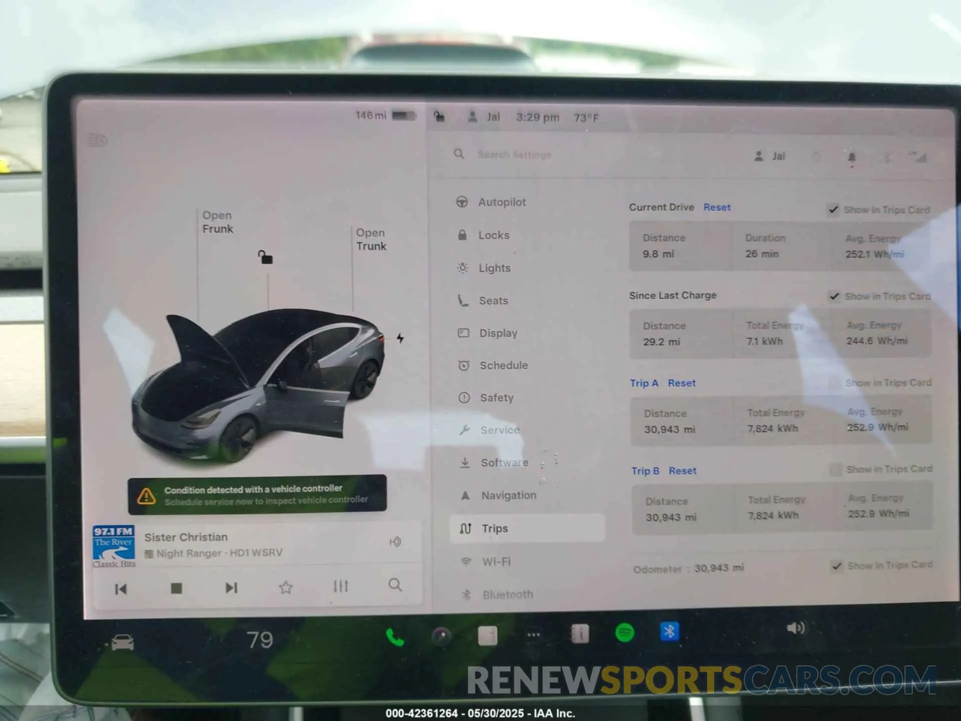 17 Photograph of a damaged car 5YJ3E1EA1LF597221 TESLA MODEL 3 2020