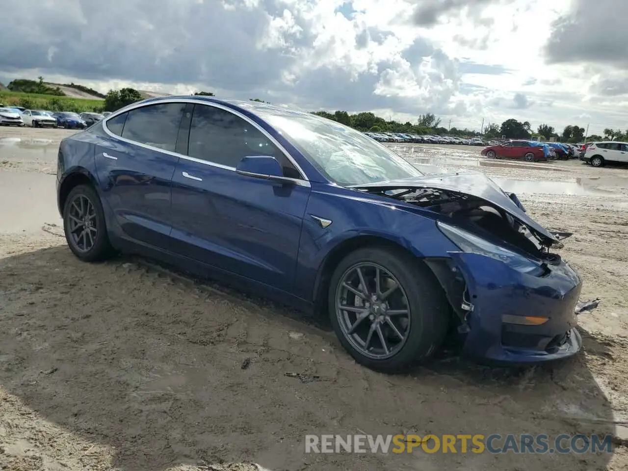 4 Photograph of a damaged car 5YJ3E1EA1LF611912 TESLA MODEL 3 2020