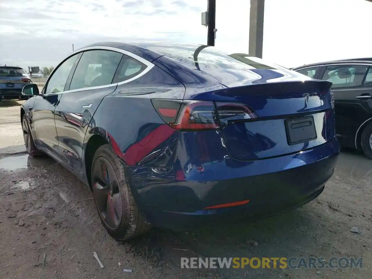 3 Photograph of a damaged car 5YJ3E1EA1LF611957 TESLA MODEL 3 2020