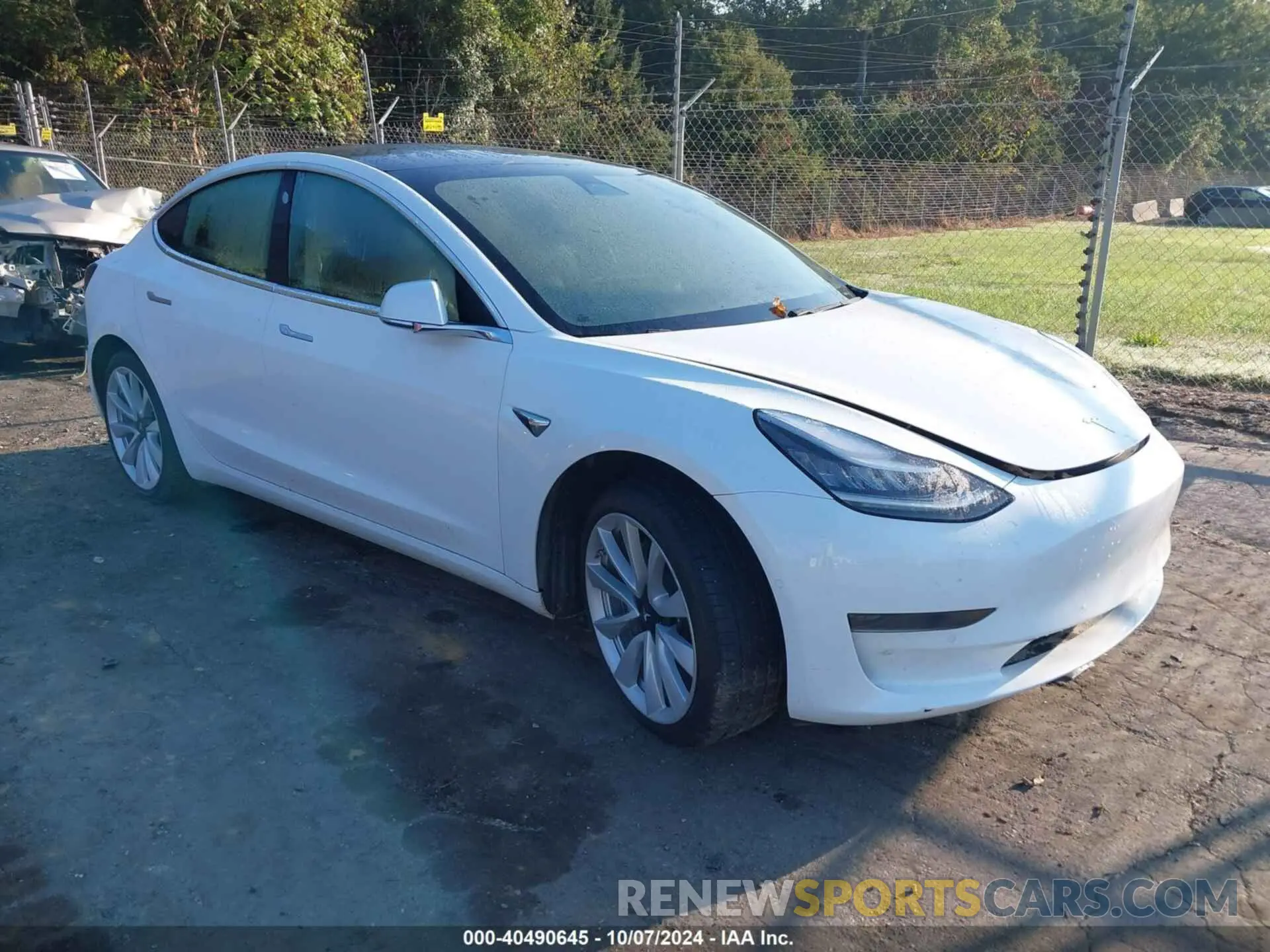 1 Photograph of a damaged car 5YJ3E1EA1LF614440 TESLA MODEL 3 2020
