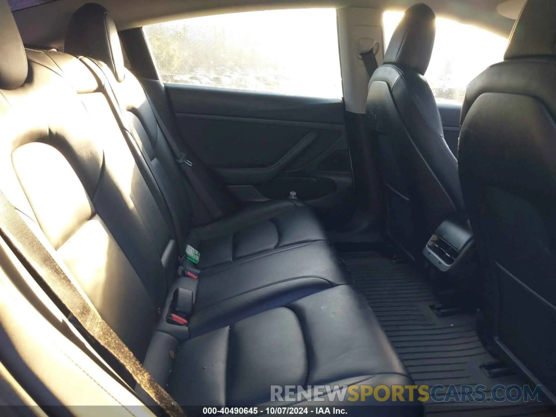 8 Photograph of a damaged car 5YJ3E1EA1LF614440 TESLA MODEL 3 2020