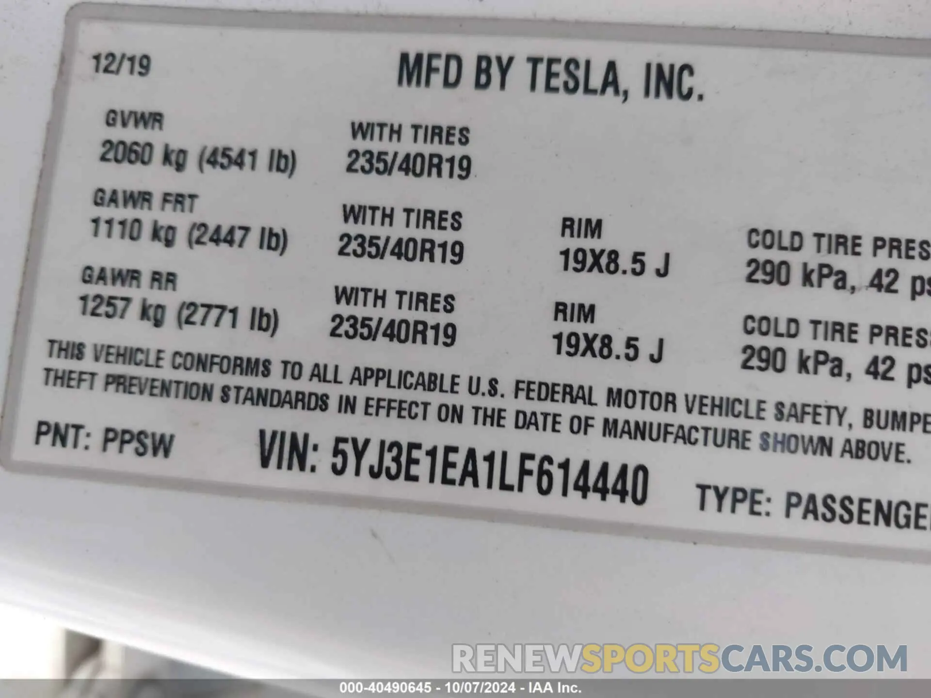 9 Photograph of a damaged car 5YJ3E1EA1LF614440 TESLA MODEL 3 2020