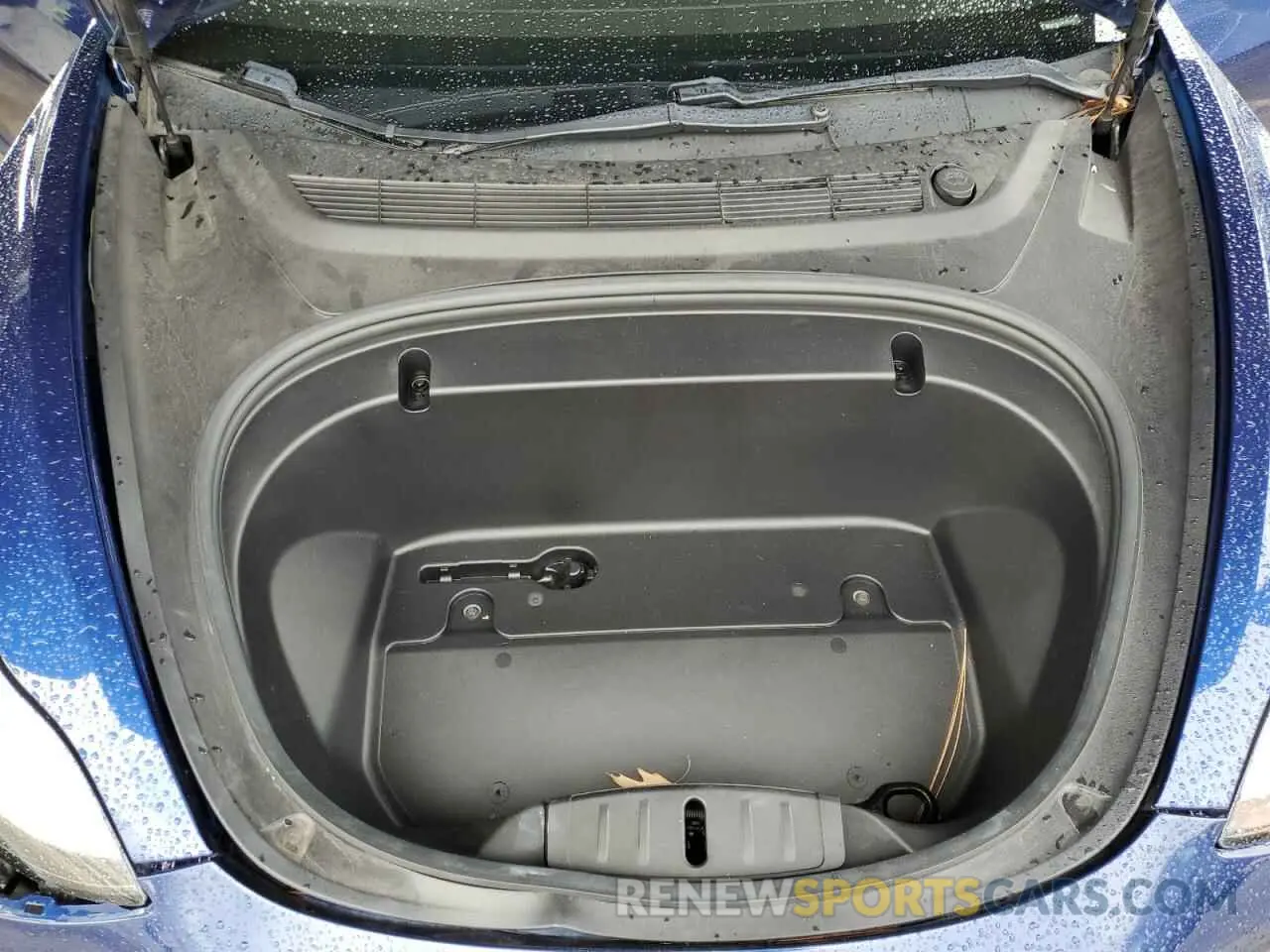 11 Photograph of a damaged car 5YJ3E1EA1LF631139 TESLA MODEL 3 2020