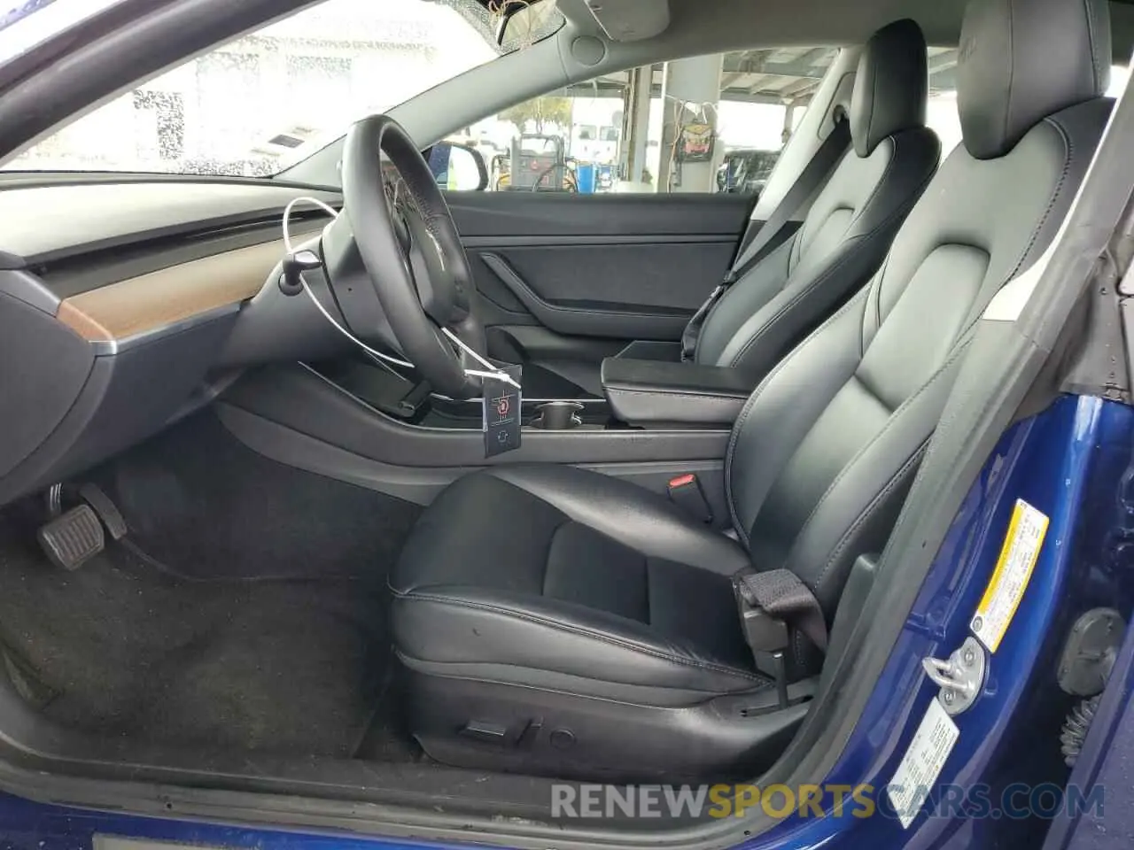 7 Photograph of a damaged car 5YJ3E1EA1LF631139 TESLA MODEL 3 2020