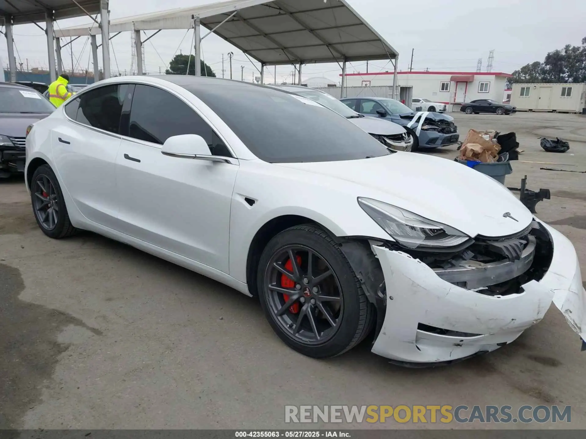 1 Photograph of a damaged car 5YJ3E1EA1LF632632 TESLA MODEL 3 2020