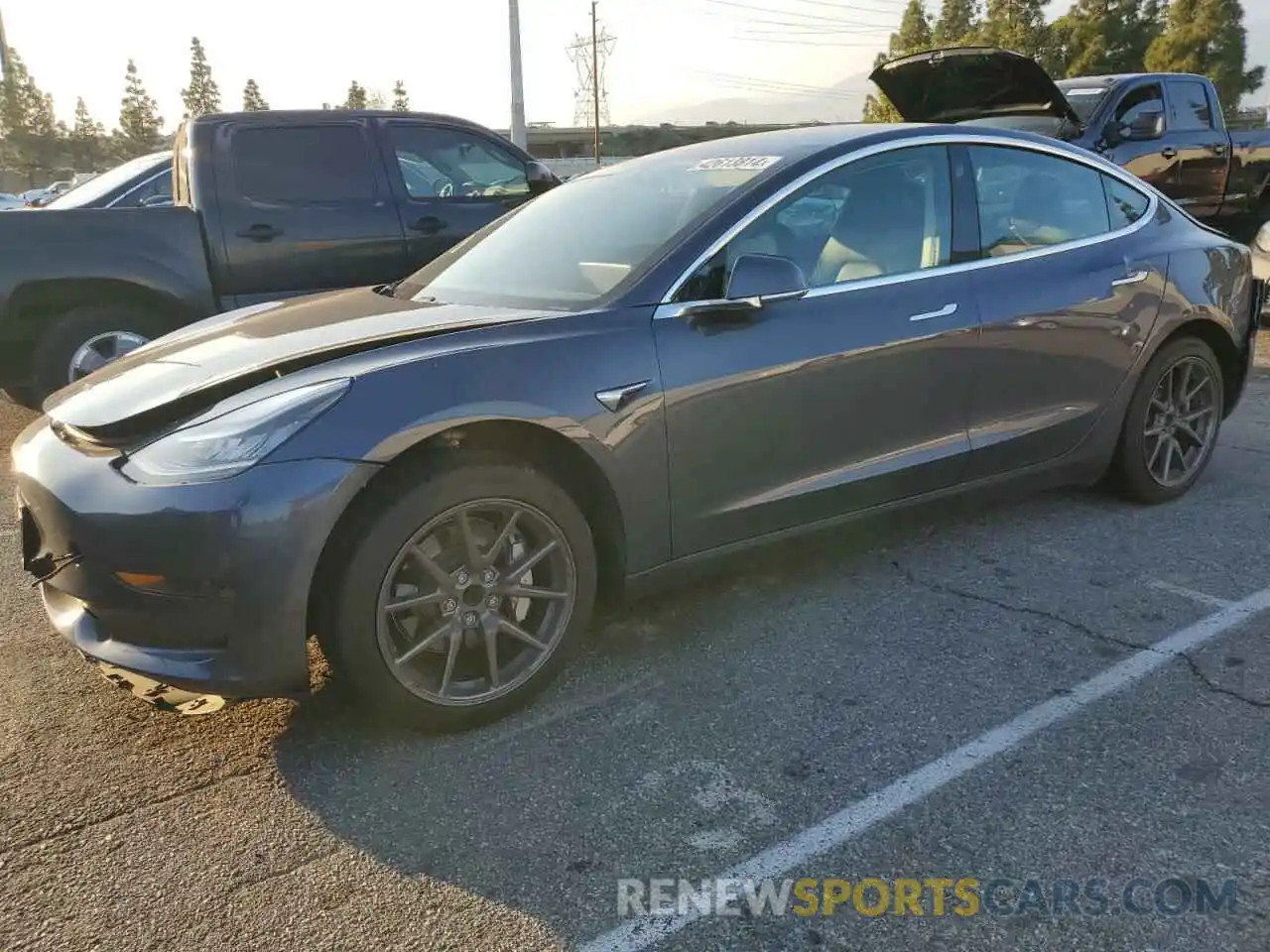 1 Photograph of a damaged car 5YJ3E1EA1LF643937 TESLA MODEL 3 2020