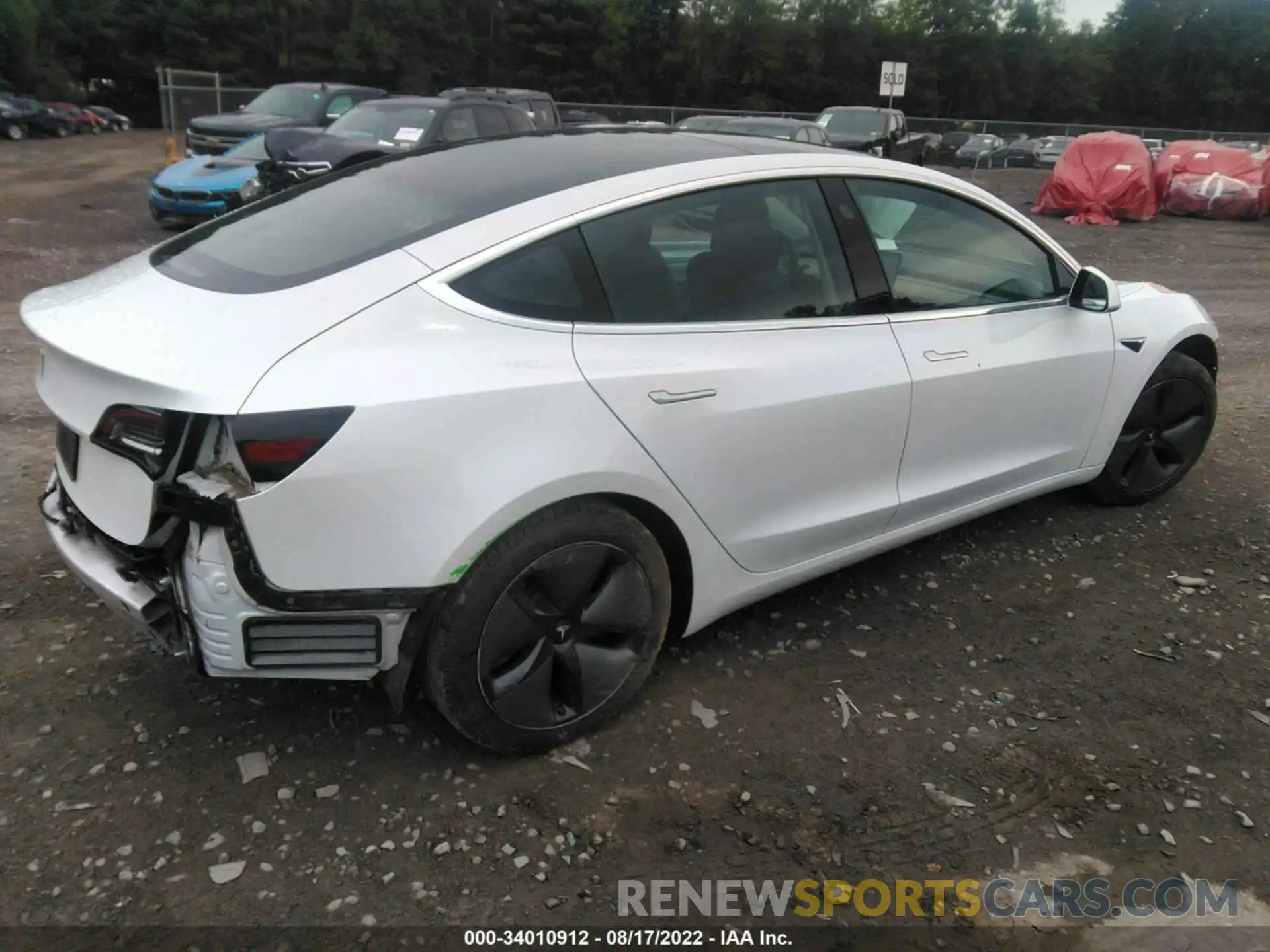 4 Photograph of a damaged car 5YJ3E1EA1LF644764 TESLA MODEL 3 2020