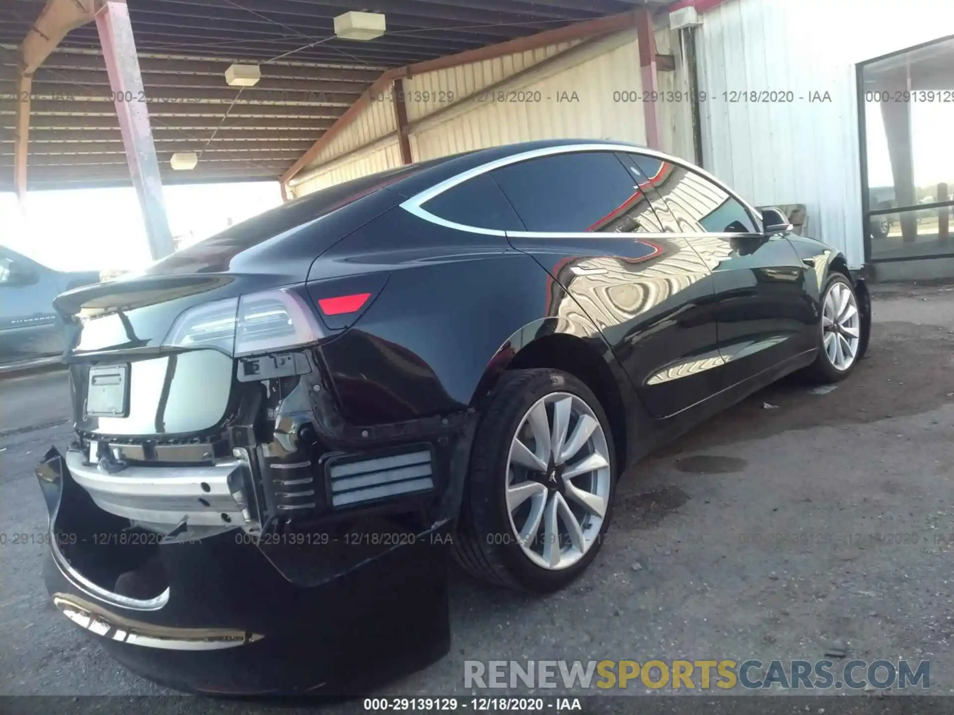 4 Photograph of a damaged car 5YJ3E1EA1LF645588 TESLA MODEL 3 2020